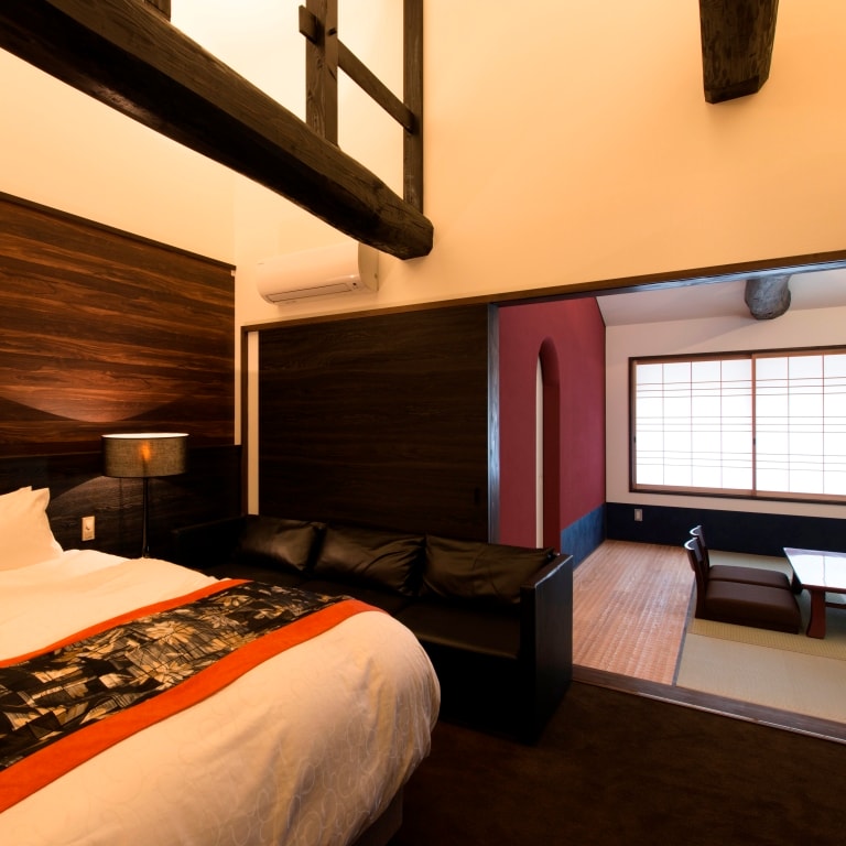 [Tenjin] Japanese-Western style deluxe double room 53㎡