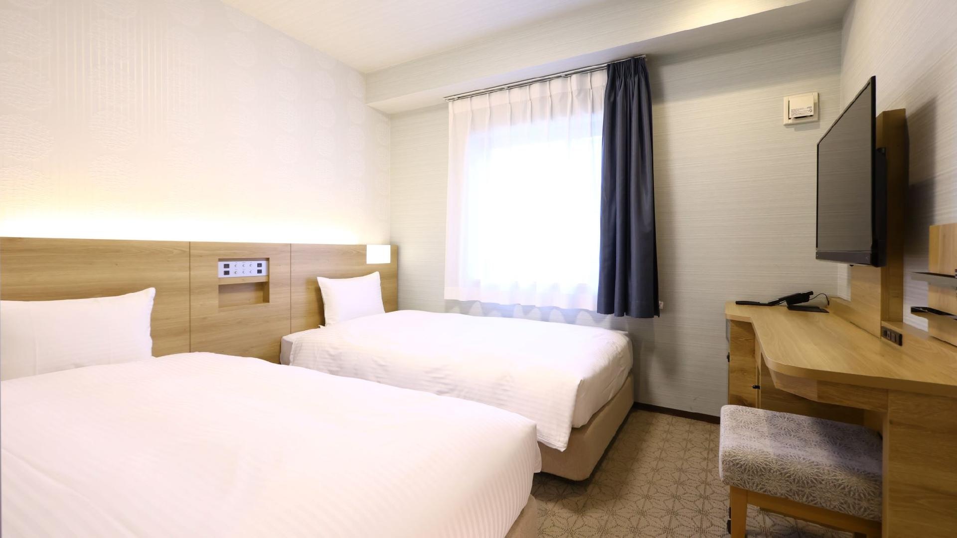 twin bedroom