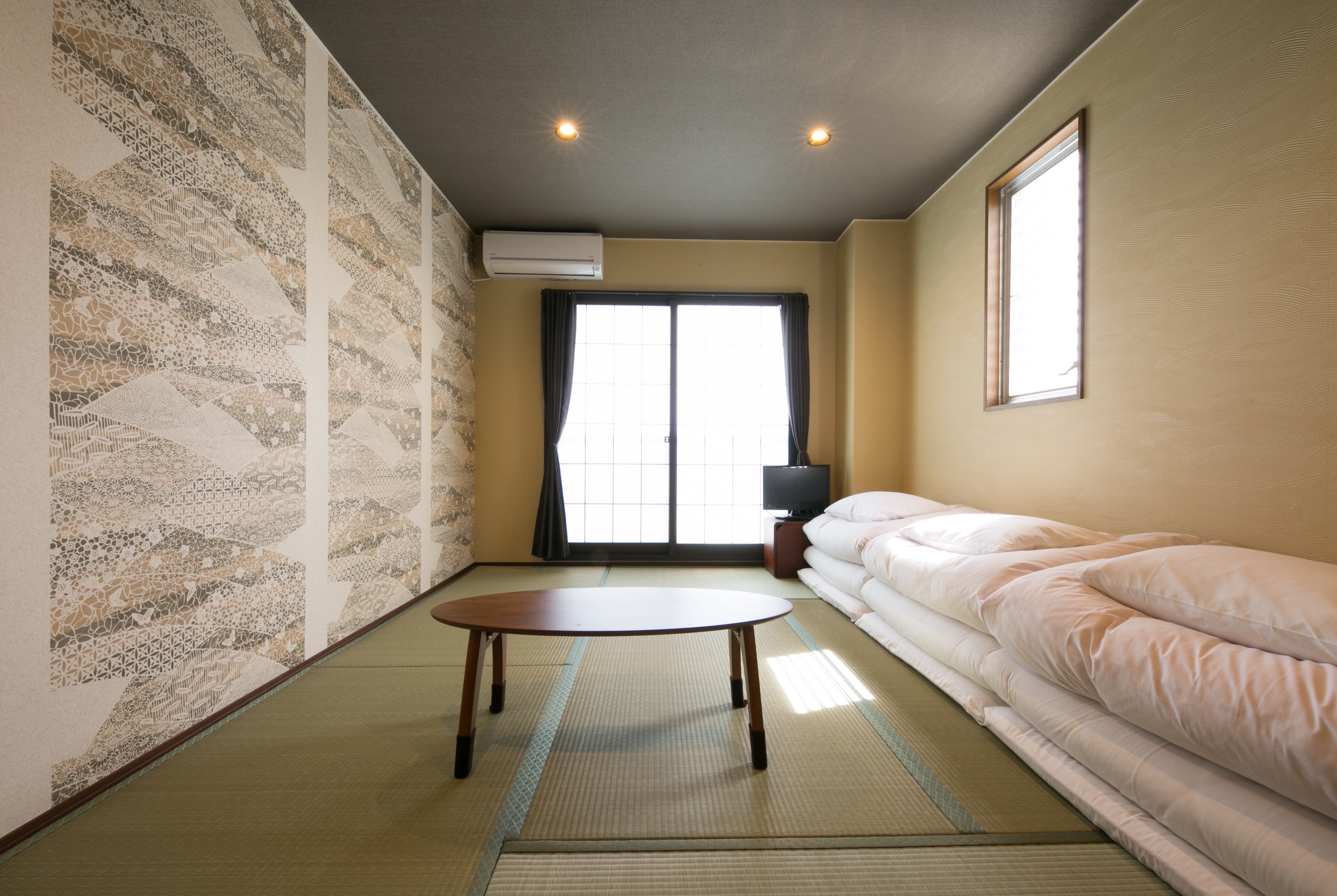 [Non-smoking] Japanese-style room for 1-4 people