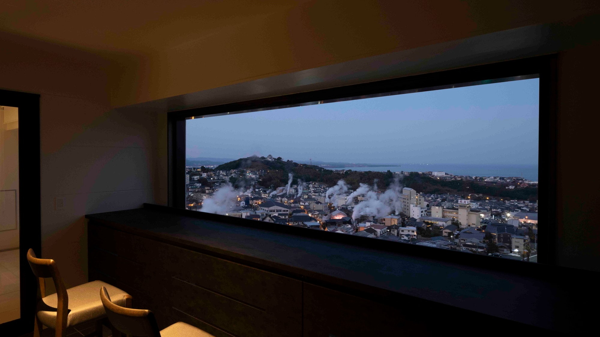 [View hướng biển] Phòng Marvelous Suite (135m2)