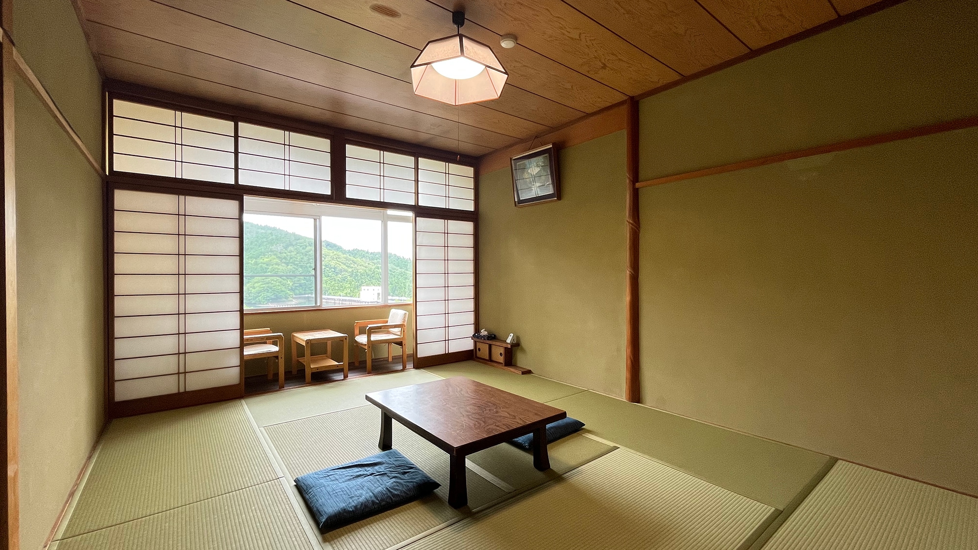 [Phòng khách] Phòng theo phong cách Nhật Bản với 10 tấm chiếu tatami