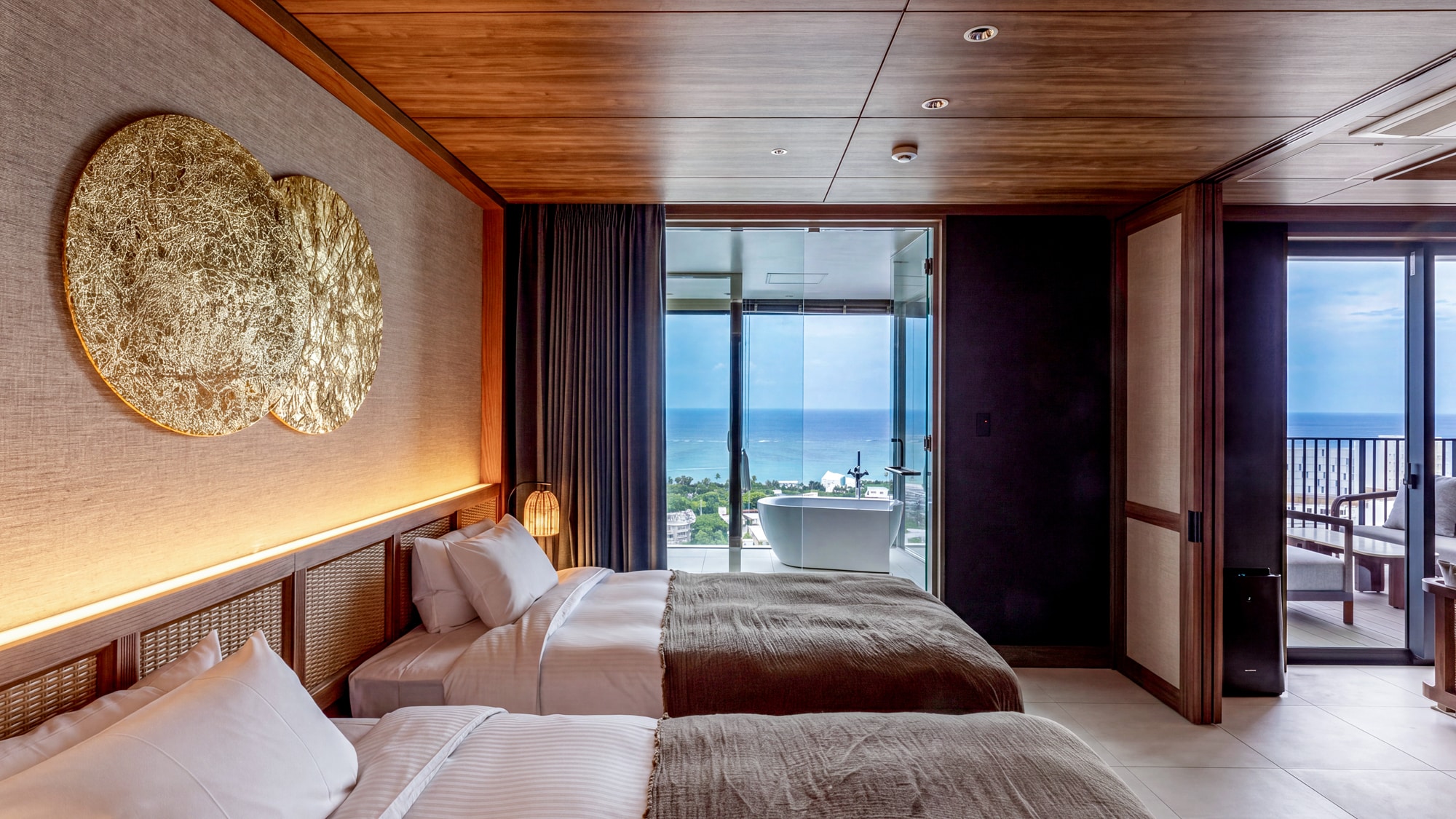 Corner Deluxe Suite