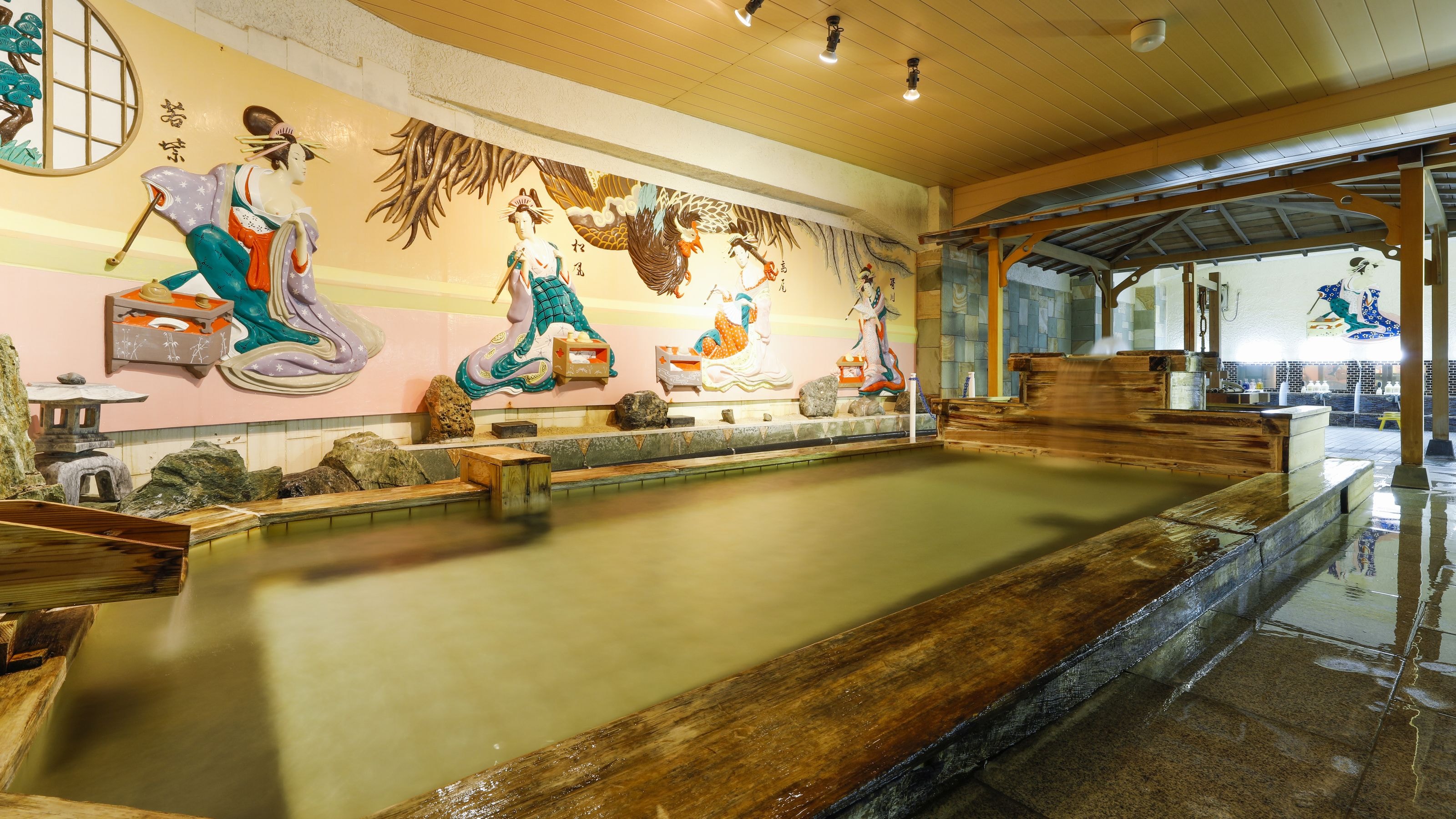 * Spacious large communal bath "Shirasagi no Yu"