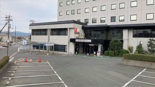 1st parking lot