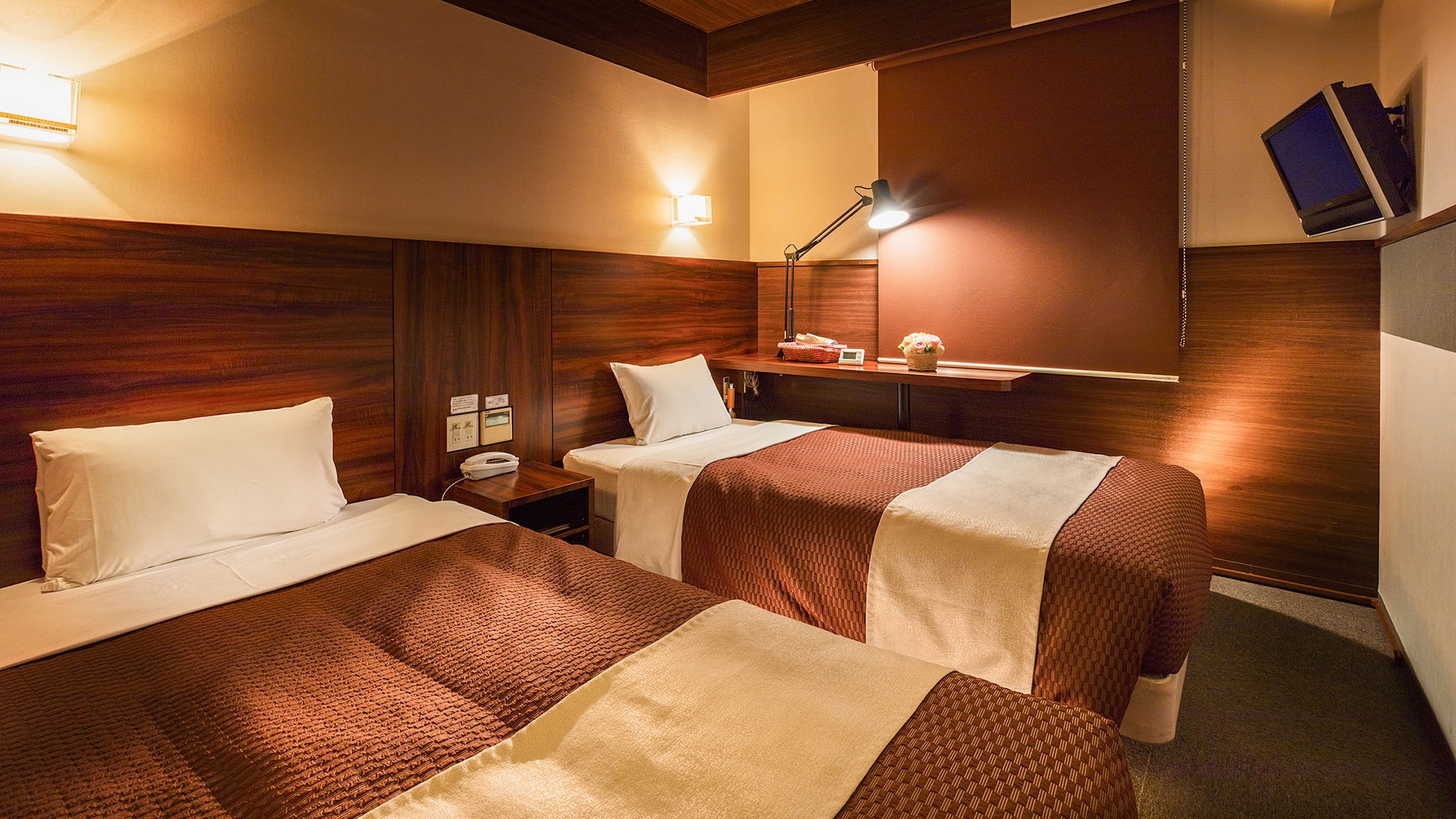 ・[Economy twin] It is enough space for 2 people to stay comfortably.