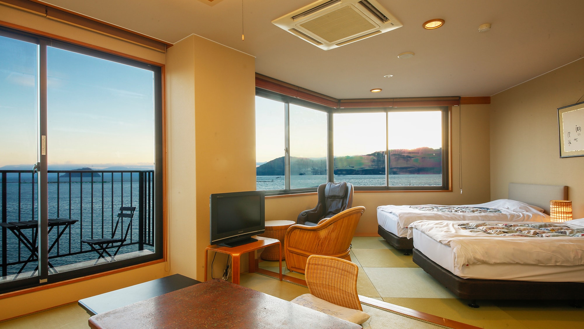 Japanese-Western style room