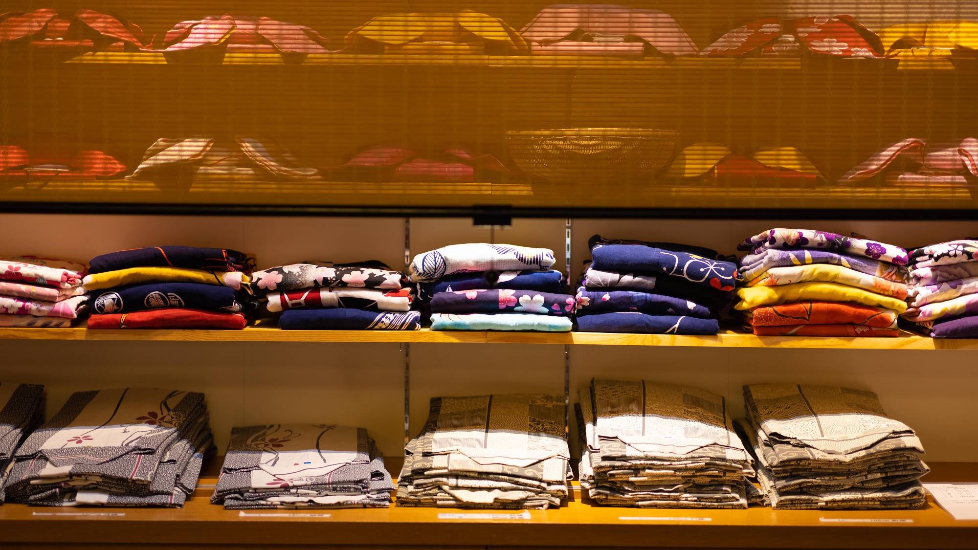 [Color Yukata Rental] A wide variety. You can choose a colorfully designed obi and yukata to your liking.