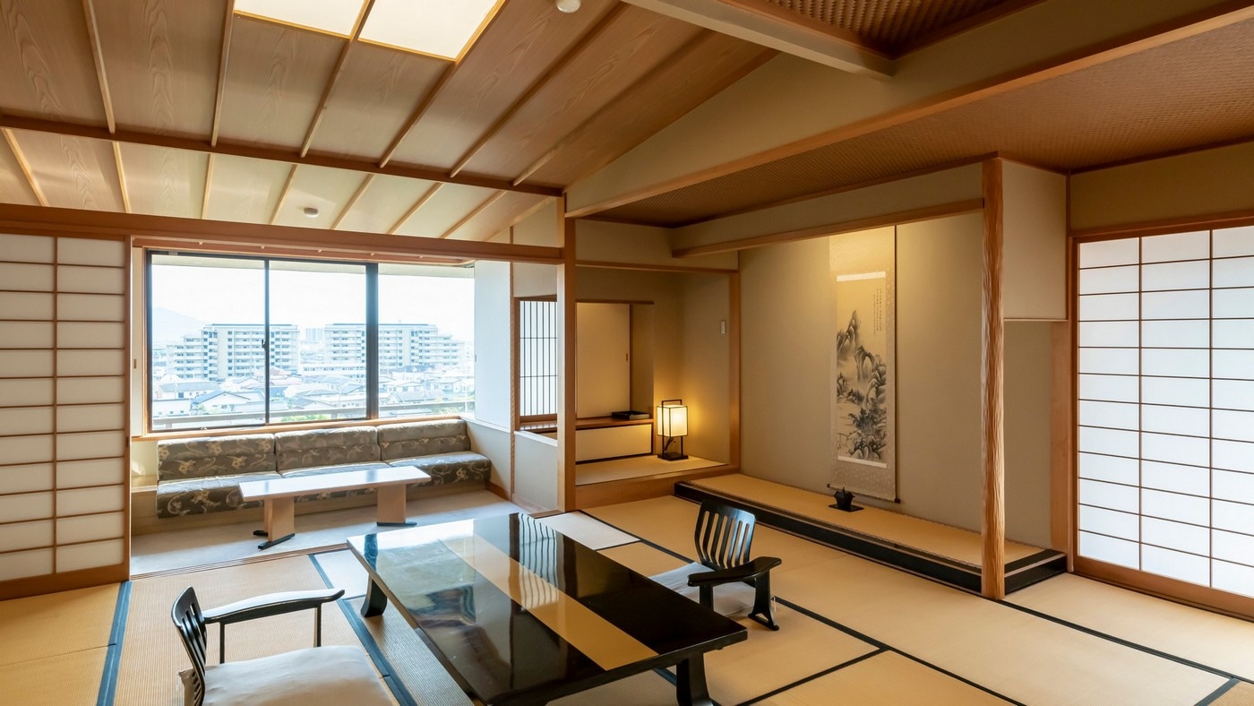 [West Wing Japanese-style room] A room with a pure Japanese style.
