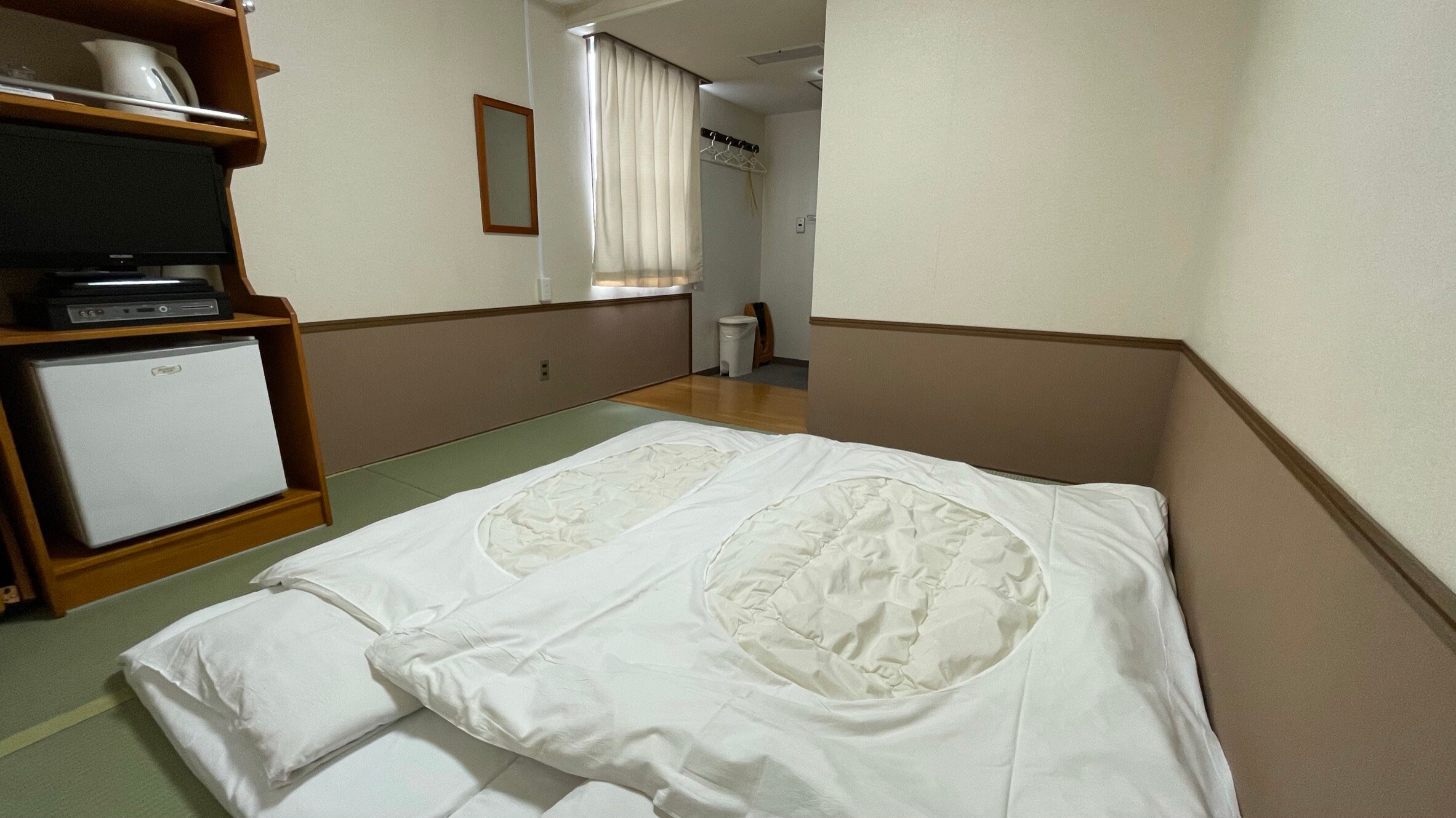●Japanese-style 6 tatami non-smoking room