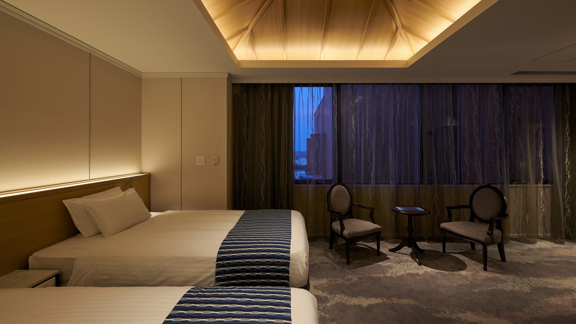 [Non-smoking] Universal DX Twin Room / Semi-double 120cm width 32 square meters / Bed-type
