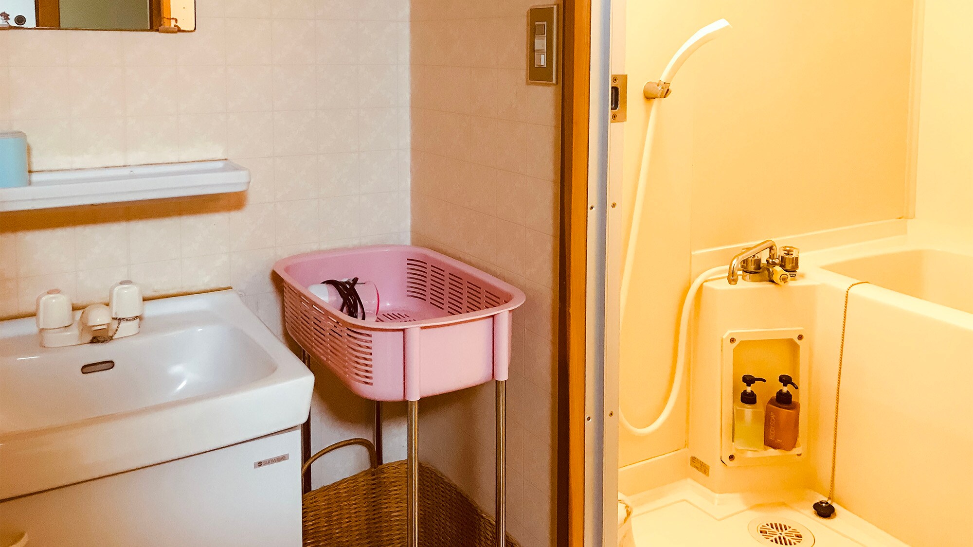 ・ <ห้องน้ำ> ห้องน้ำในห้องสะอาด