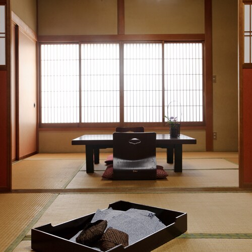 [Guest Room Example/Higashiyama] A room modeled after a teahouse in Gion, Kyoto.
