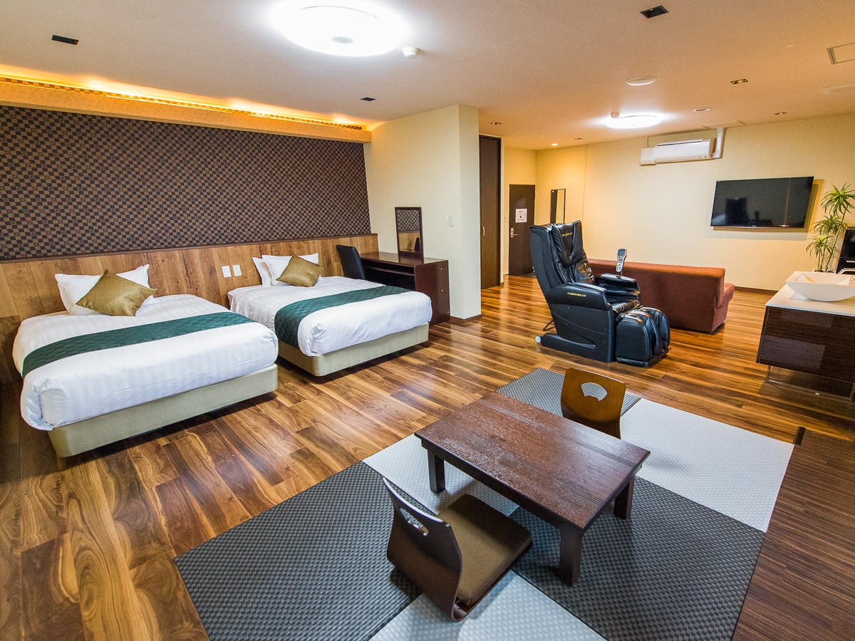 Suite Jepang Modern Kamar Jepang-Barat