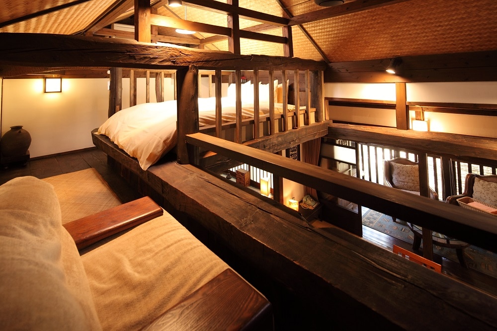 [Yamabuki] Japanese-Western style room with a remote indoor bath (loft bedroom)