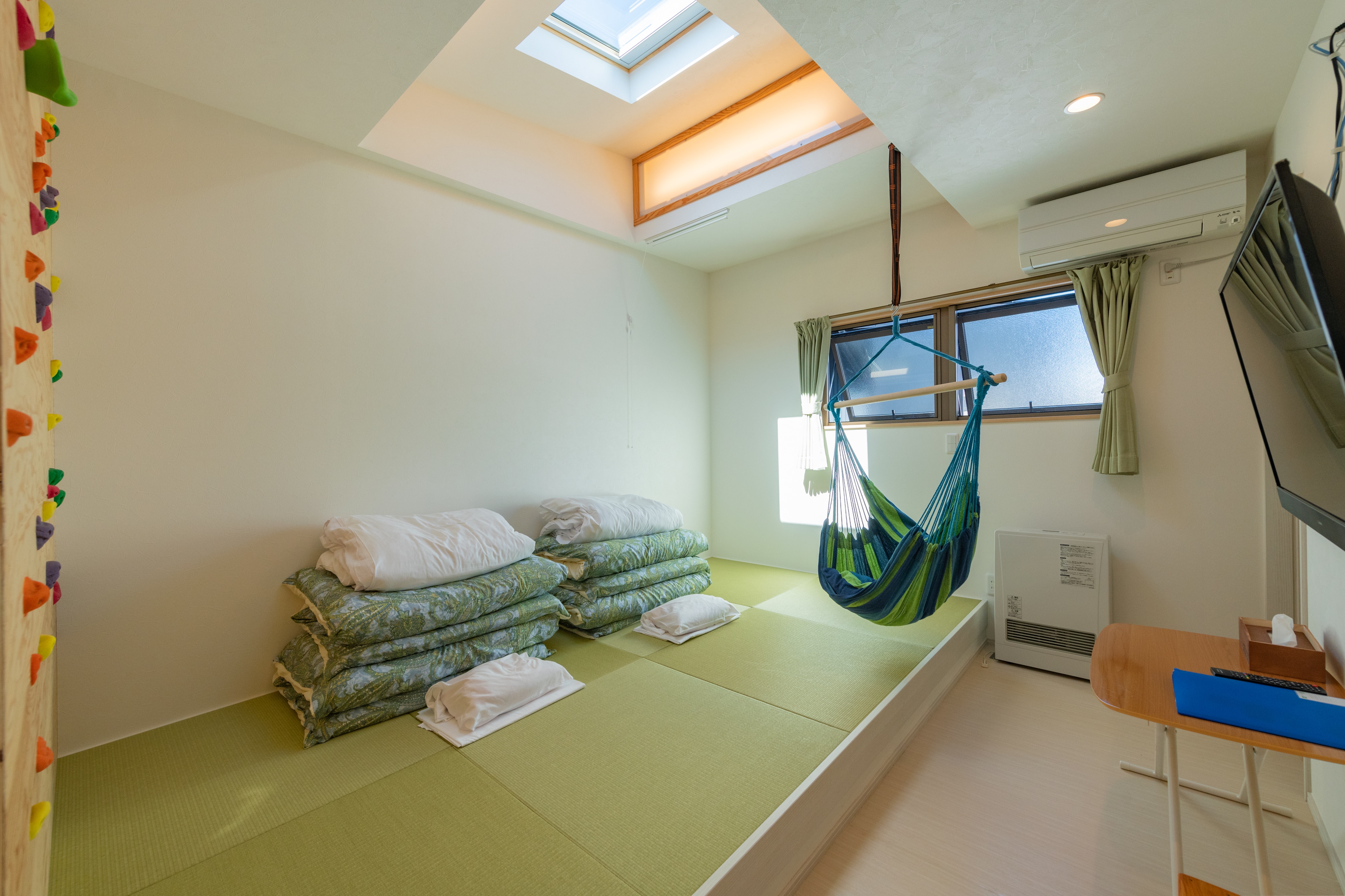 Secret Base B Indoor