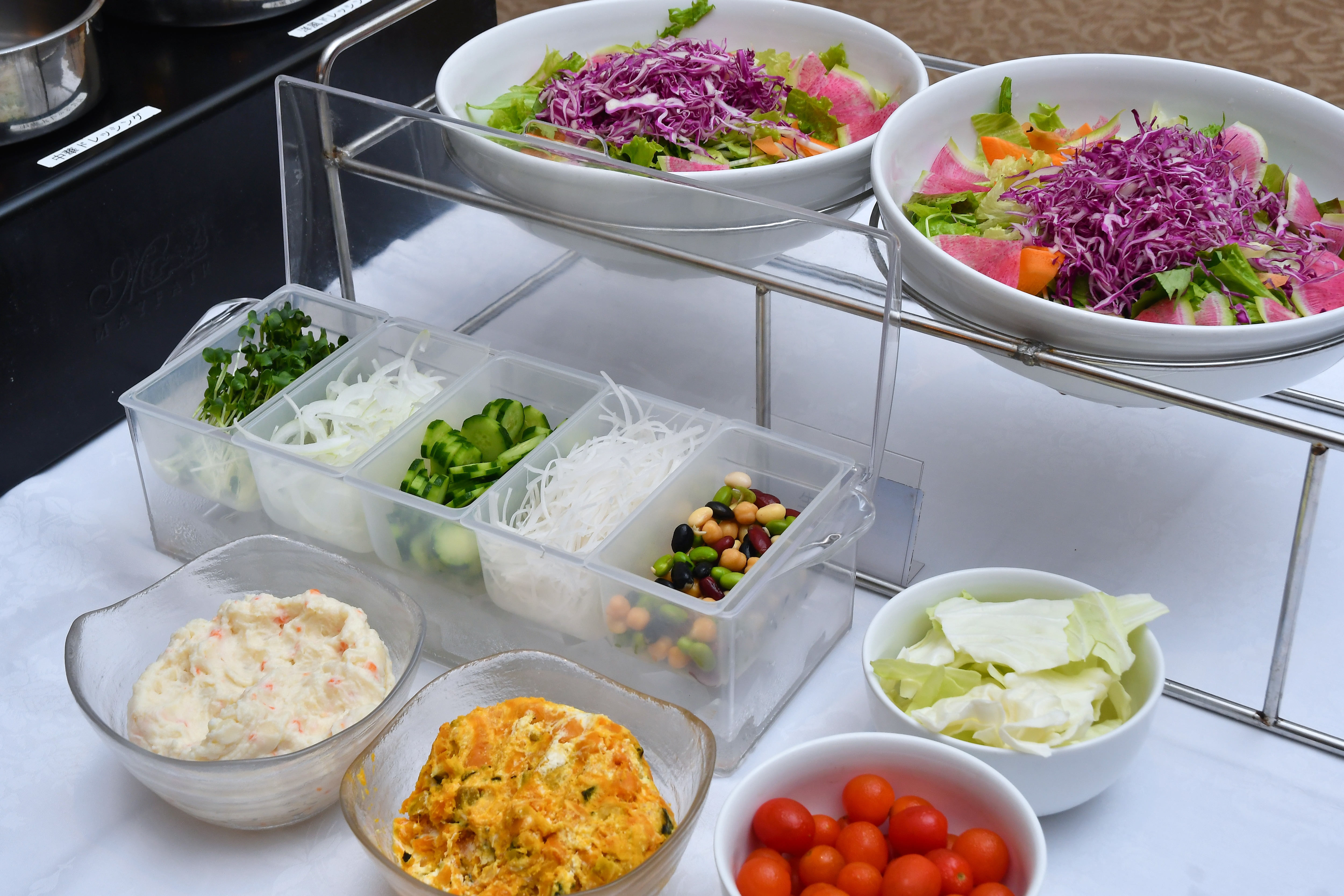 조식 뷔페 (토핑 무료 샐러드)