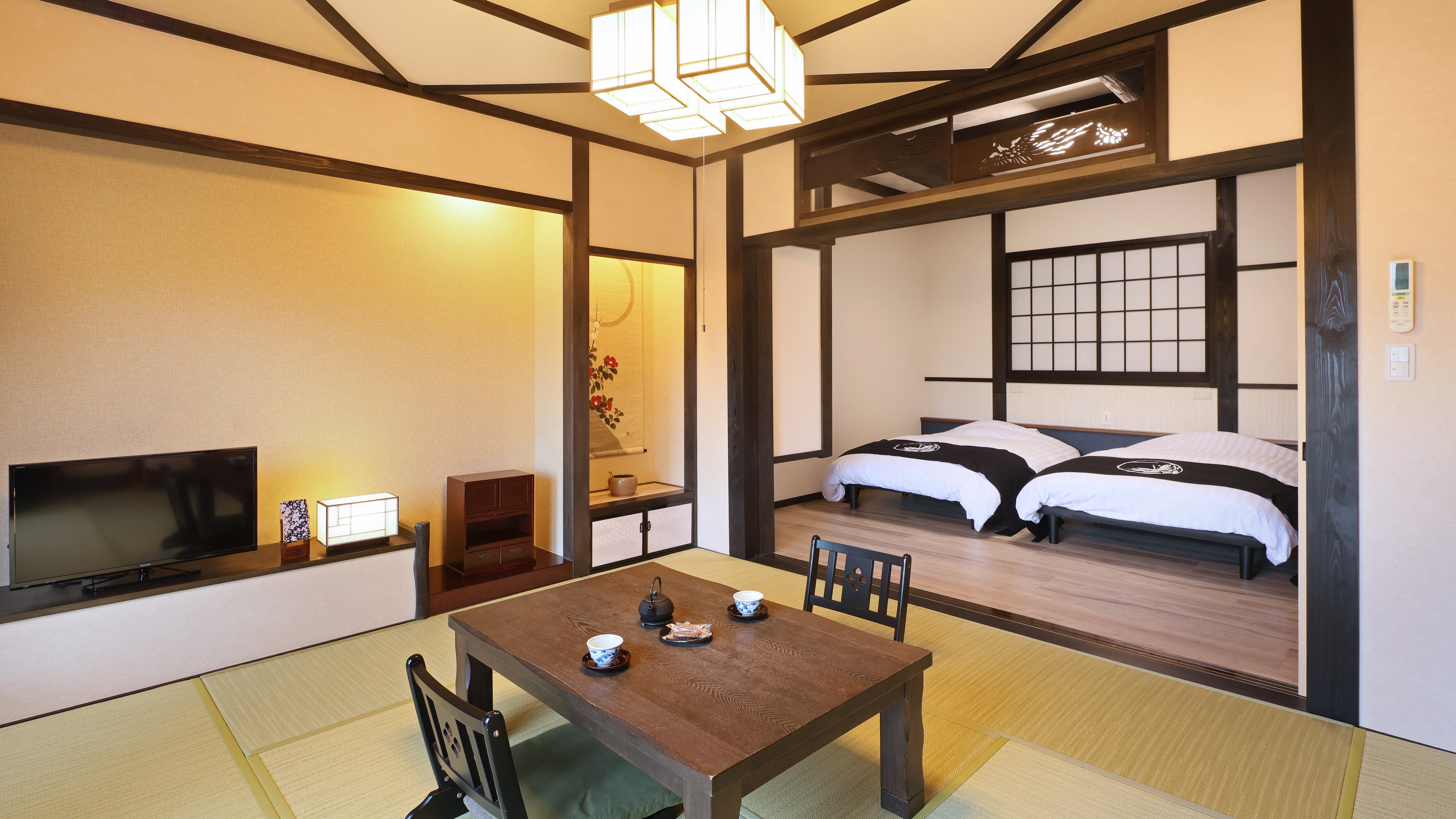 [Renewed in 2024] With open-air bath [Japanese-Western room] Japanese-style room approx. 11 tatami mats + Western-style room approx. 10 tatami mats [Seika]