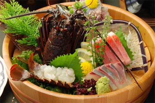 Sashimi set meal with spiny lobster (for 2 people)