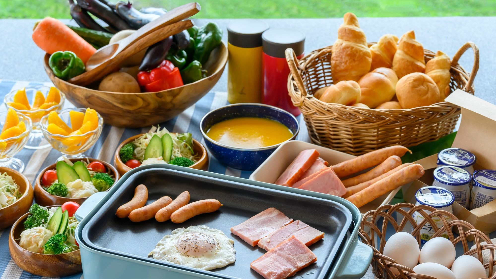 A varied breakfast will make your glamping morning more pleasant.