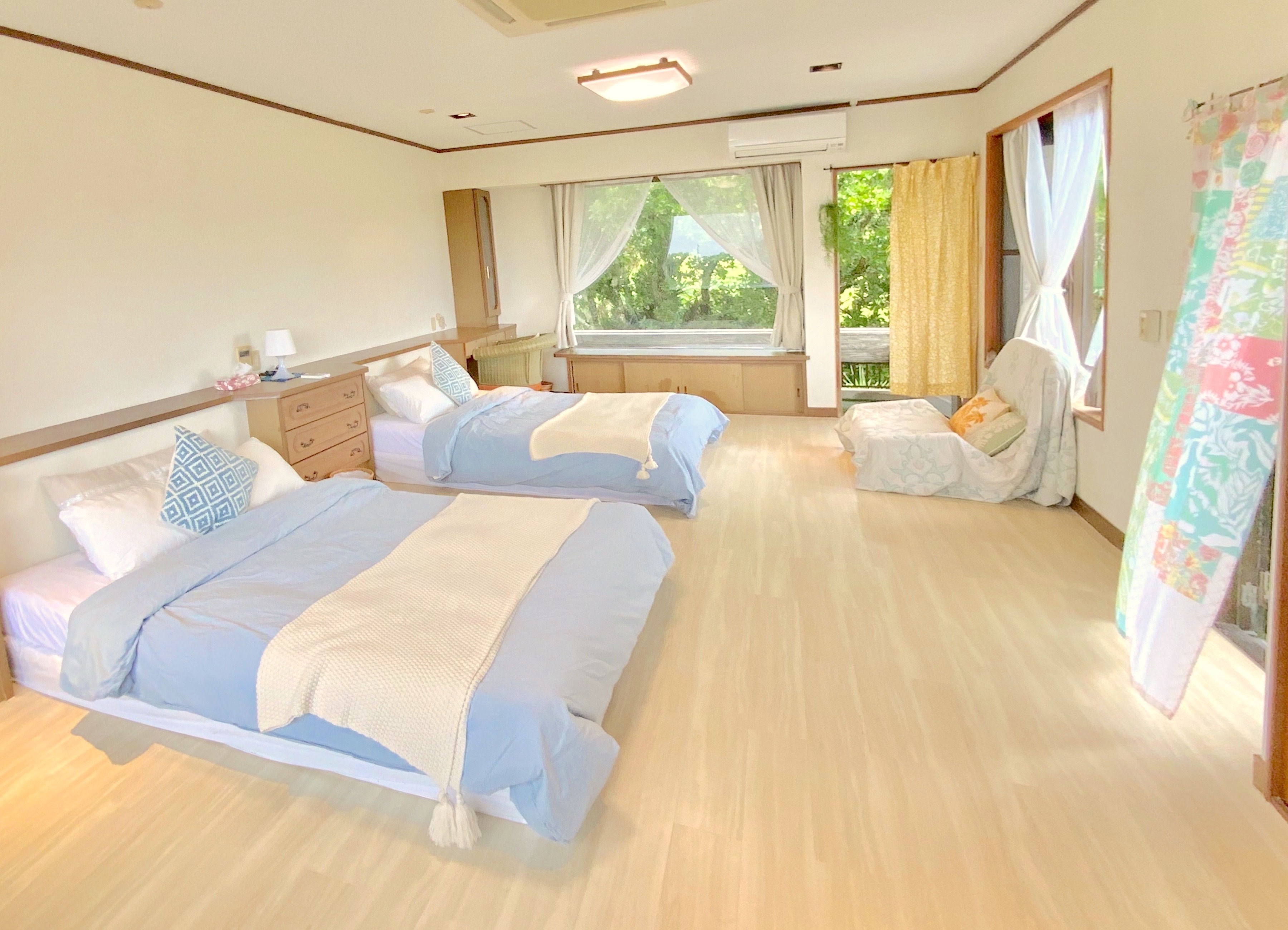 RoomSea