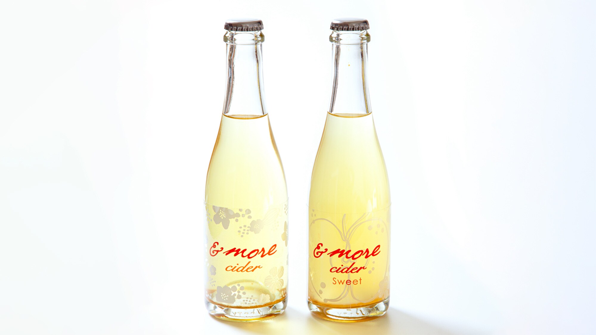 ・[Đồ uống] Tại sao không trải nghiệm sự phong phú của vùng đất Minami Shinshu trong khi nhâm nhi rượu táo, một loại đồ uống được làm từ táo trồng tại địa phương?