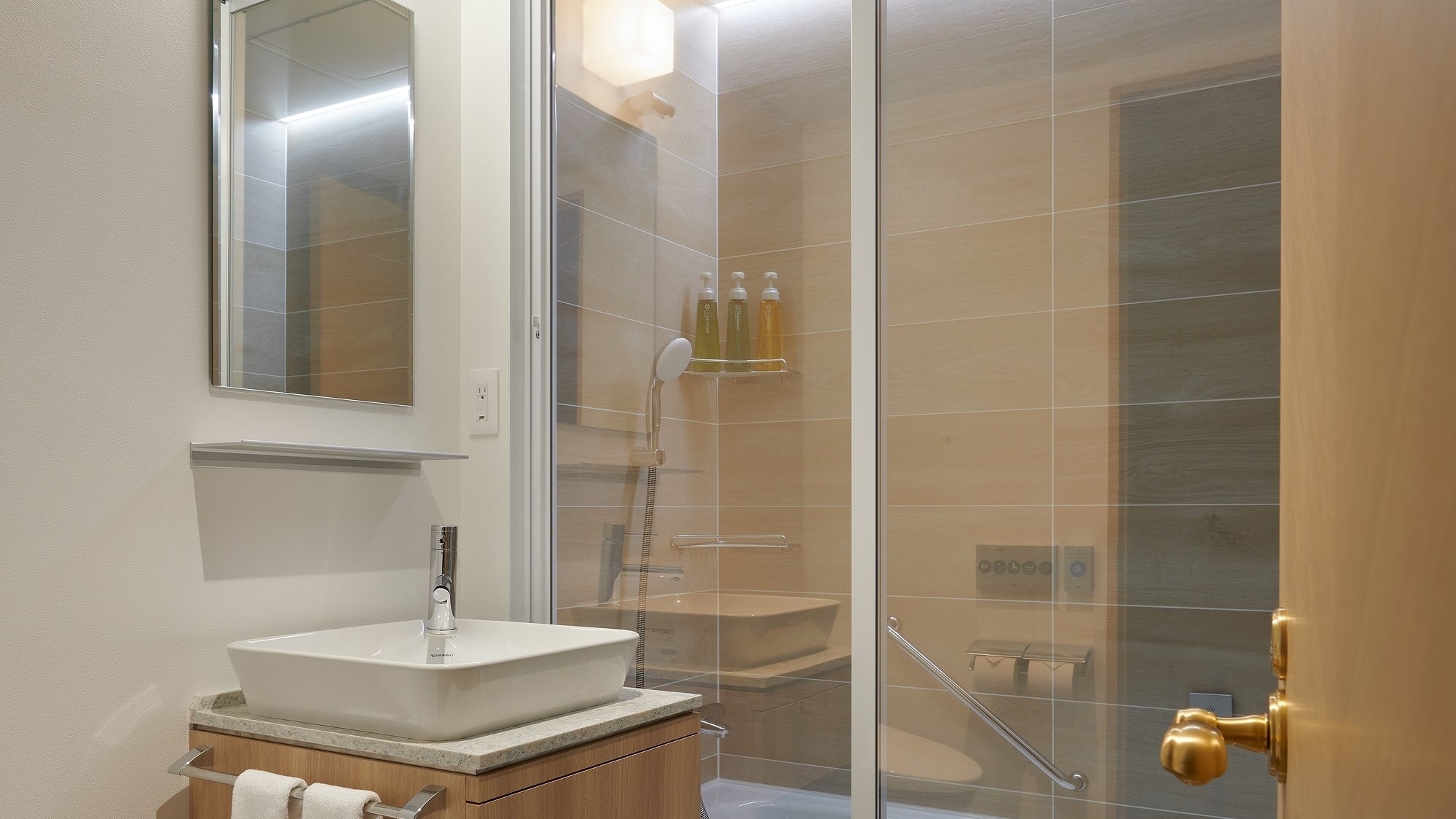 [Non-smoking] Top floor double room / bathroom and toilet 1