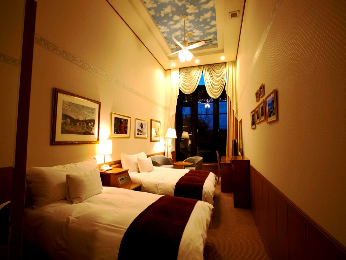 [Clubhouse Main Building] Standard Twin Room (with open-air bath)