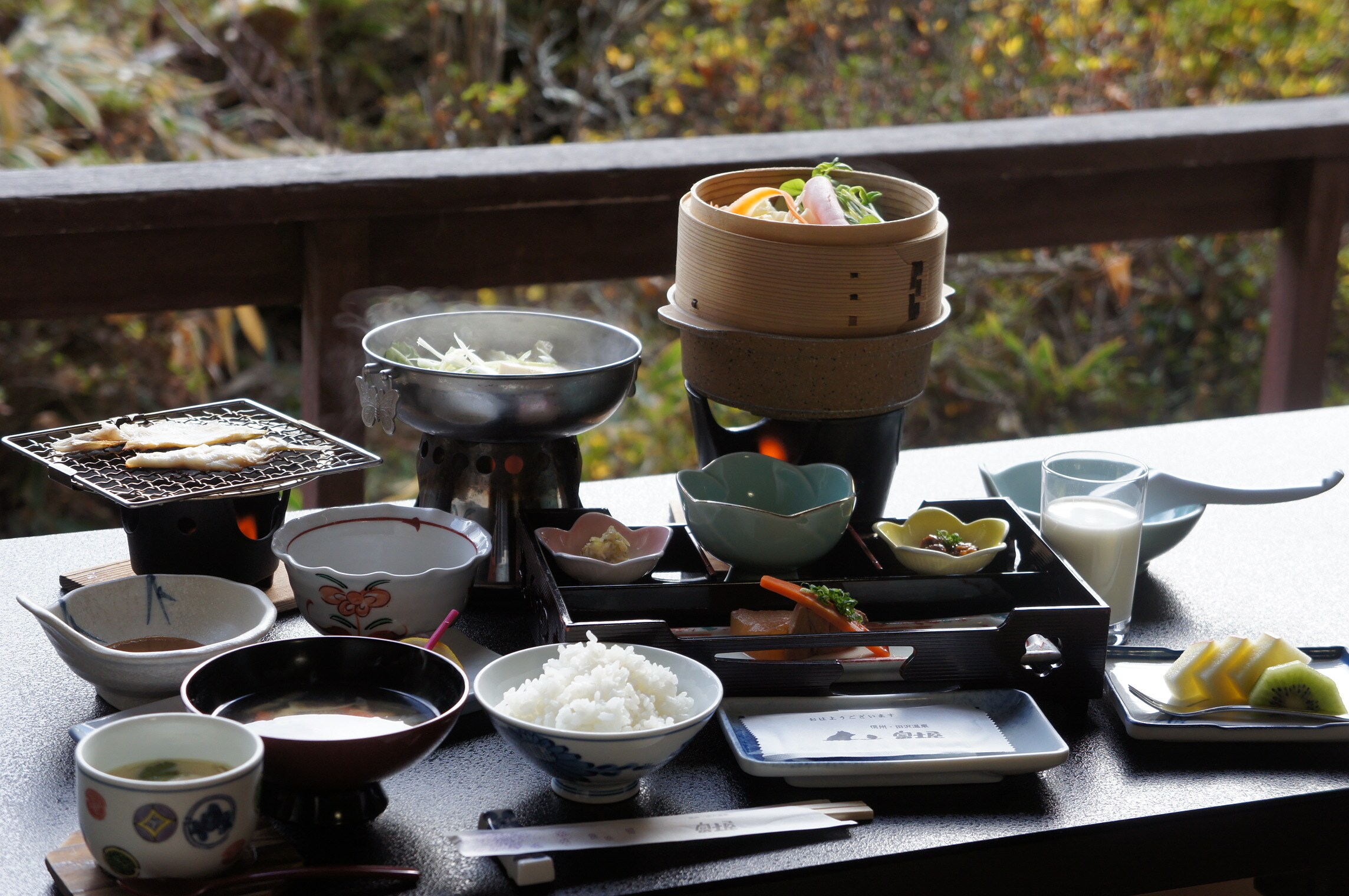 Breakfast - Garden-friendly In winter, breakfast consists of many hot dishes.