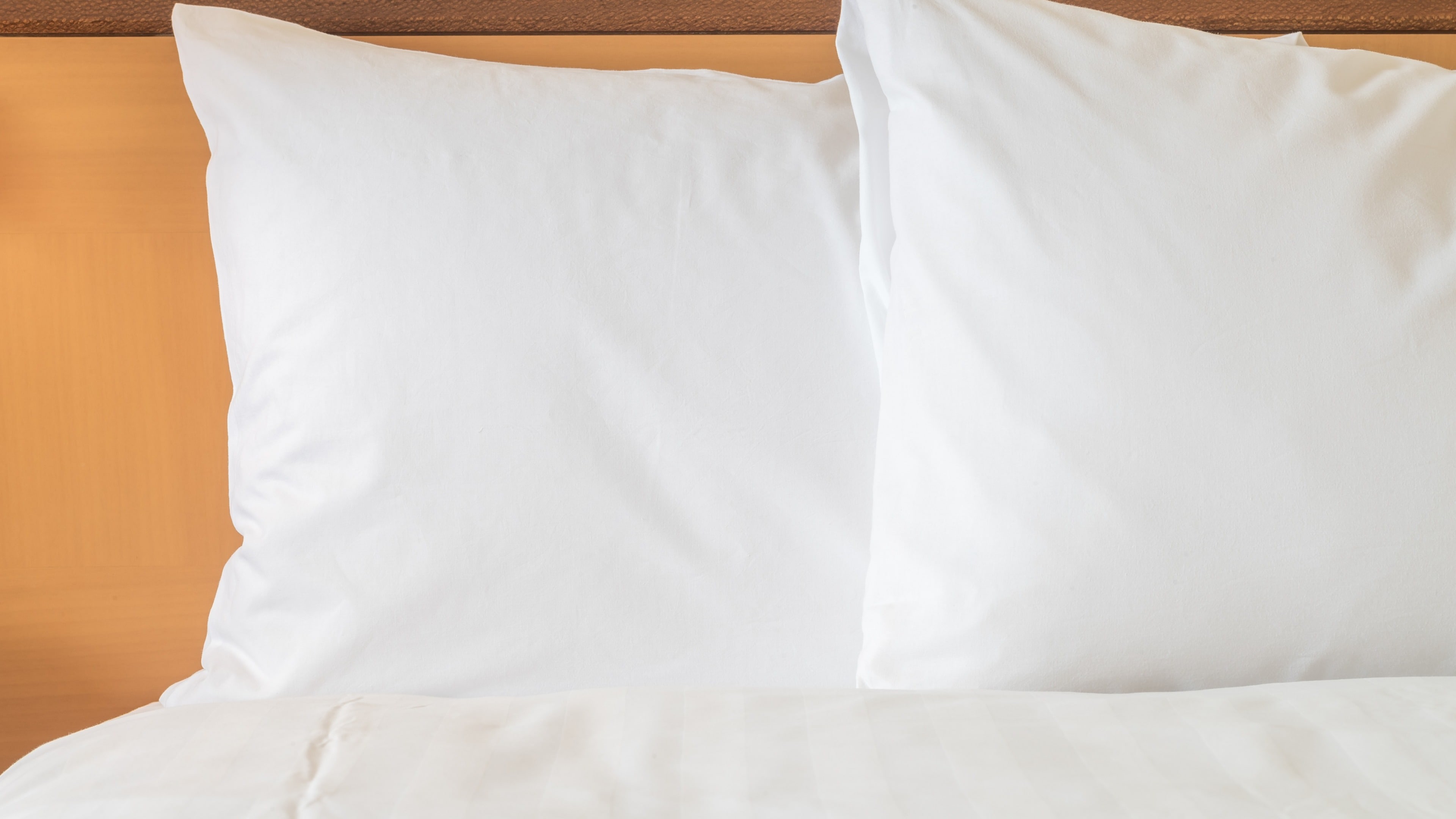 Please note that we may not be able to accommodate your requests regarding bed type and smoking/non-smoking preferences depending on room availability.