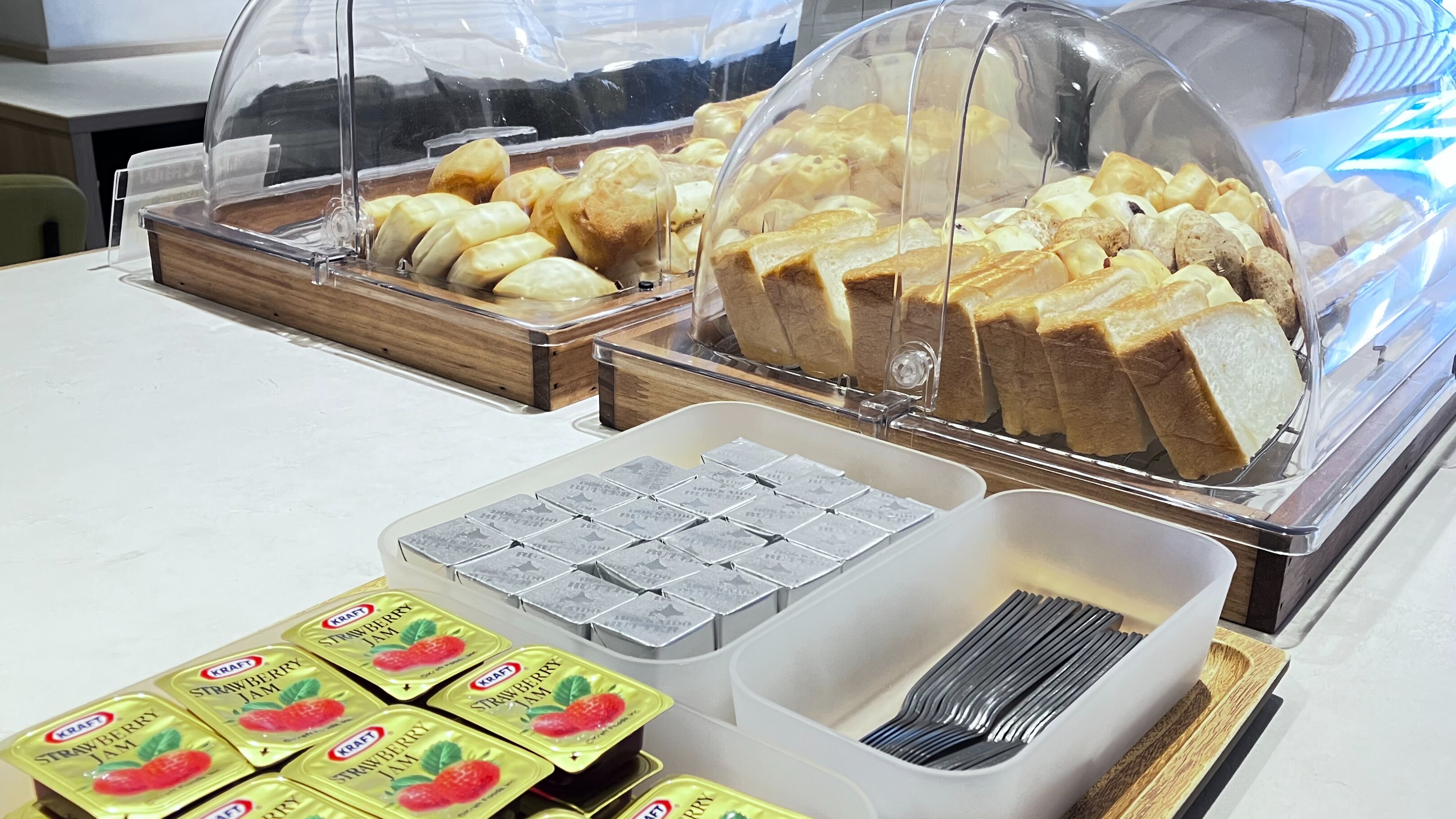 We also offer butter and jam in response to customer feedback.