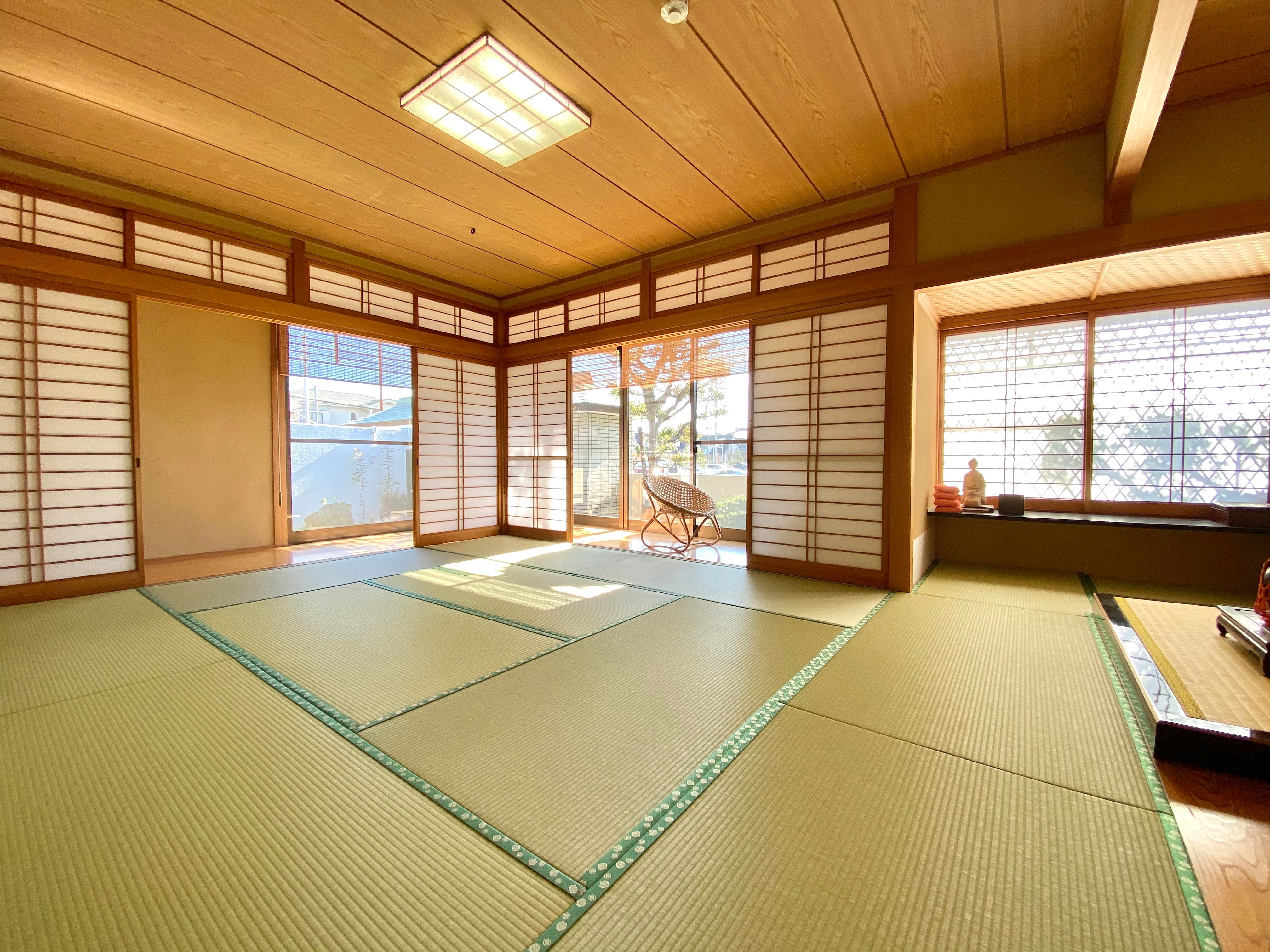 Japanese-style room with study