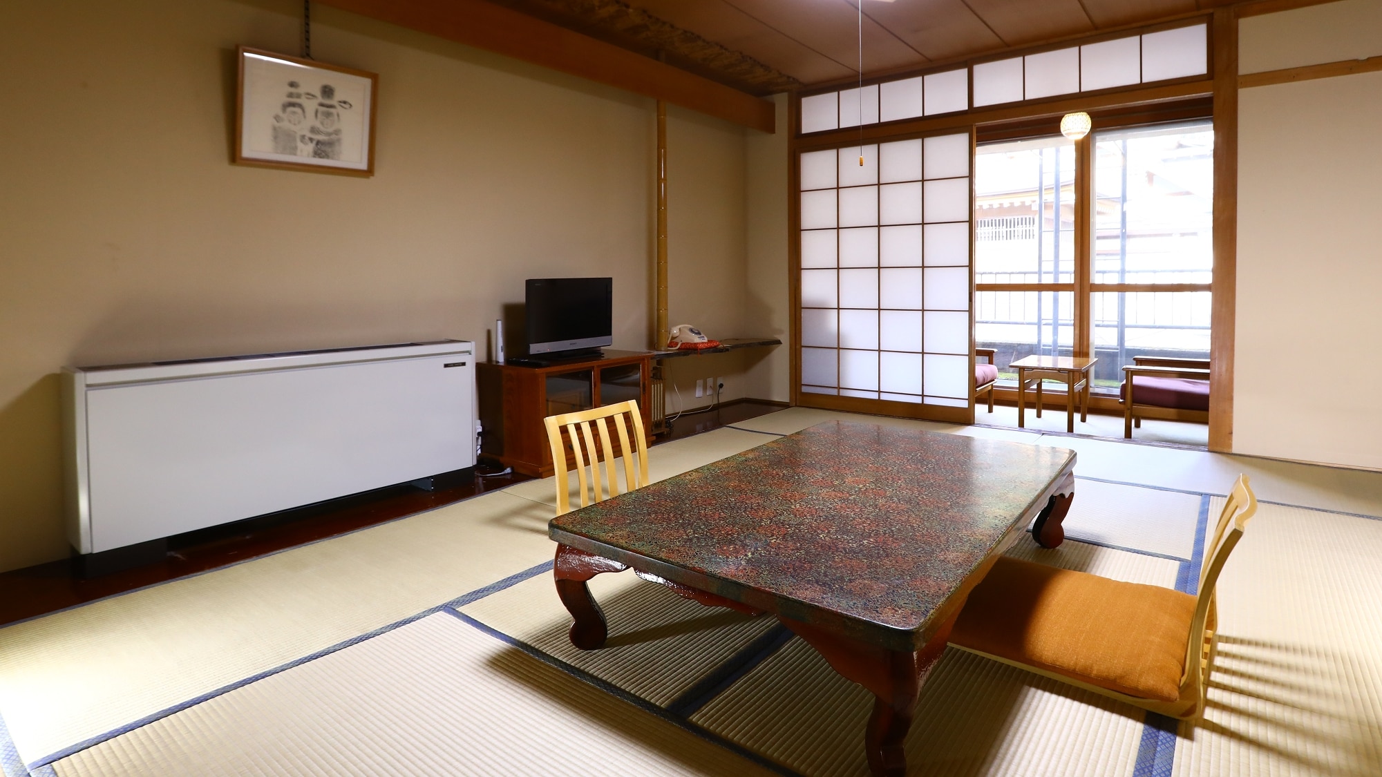 Popular standard: Japanese-style room with 10 tatami mats and a wide veranda [Type B]