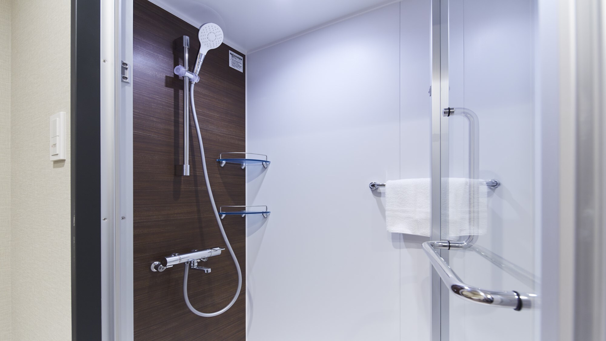 Shower room (image is an image)