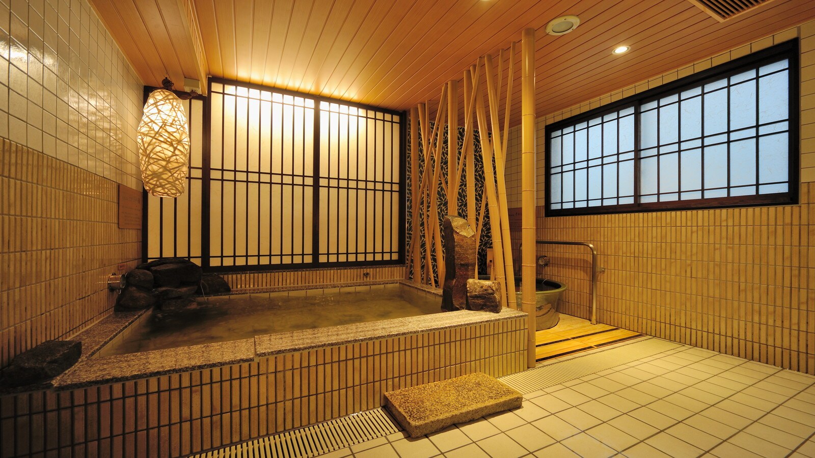 [Women] Indoor bath (water temperature: 41-42℃)