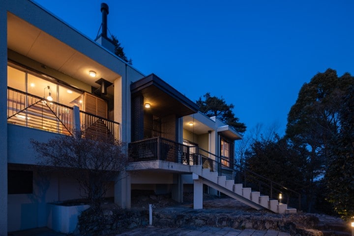 Cảnh ngoại thất vào ban đêm