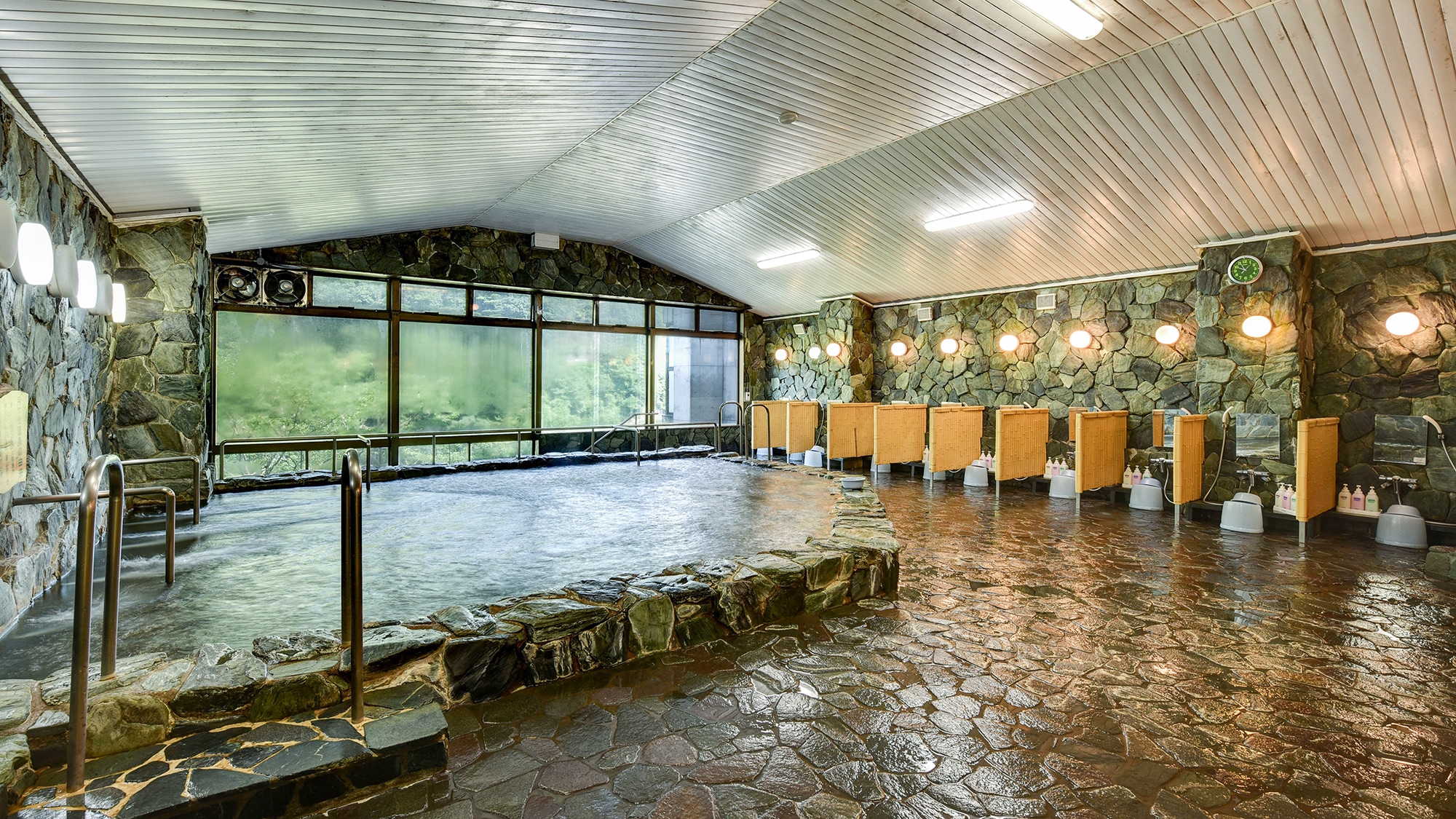 * Large communal bath 2F. Rock bath hot spring.