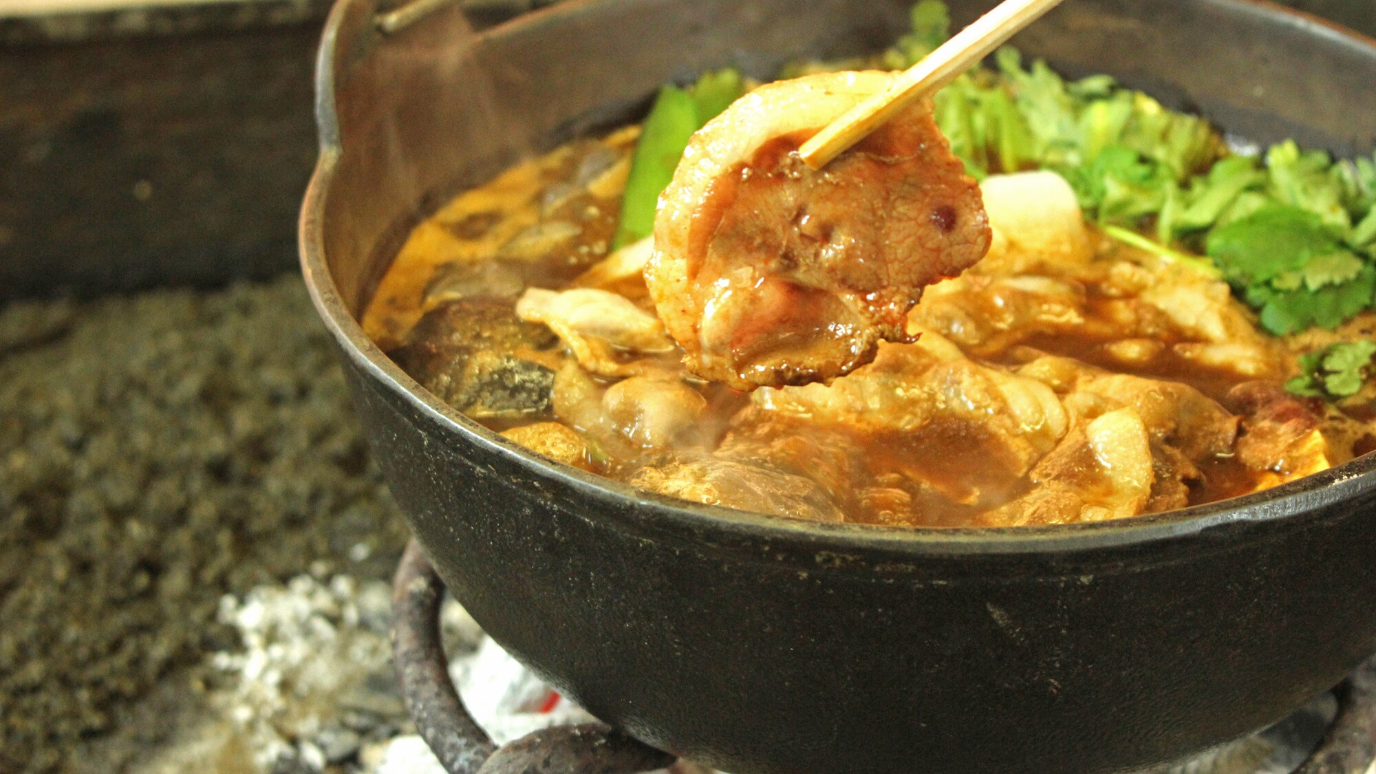 Wild boar hotpot