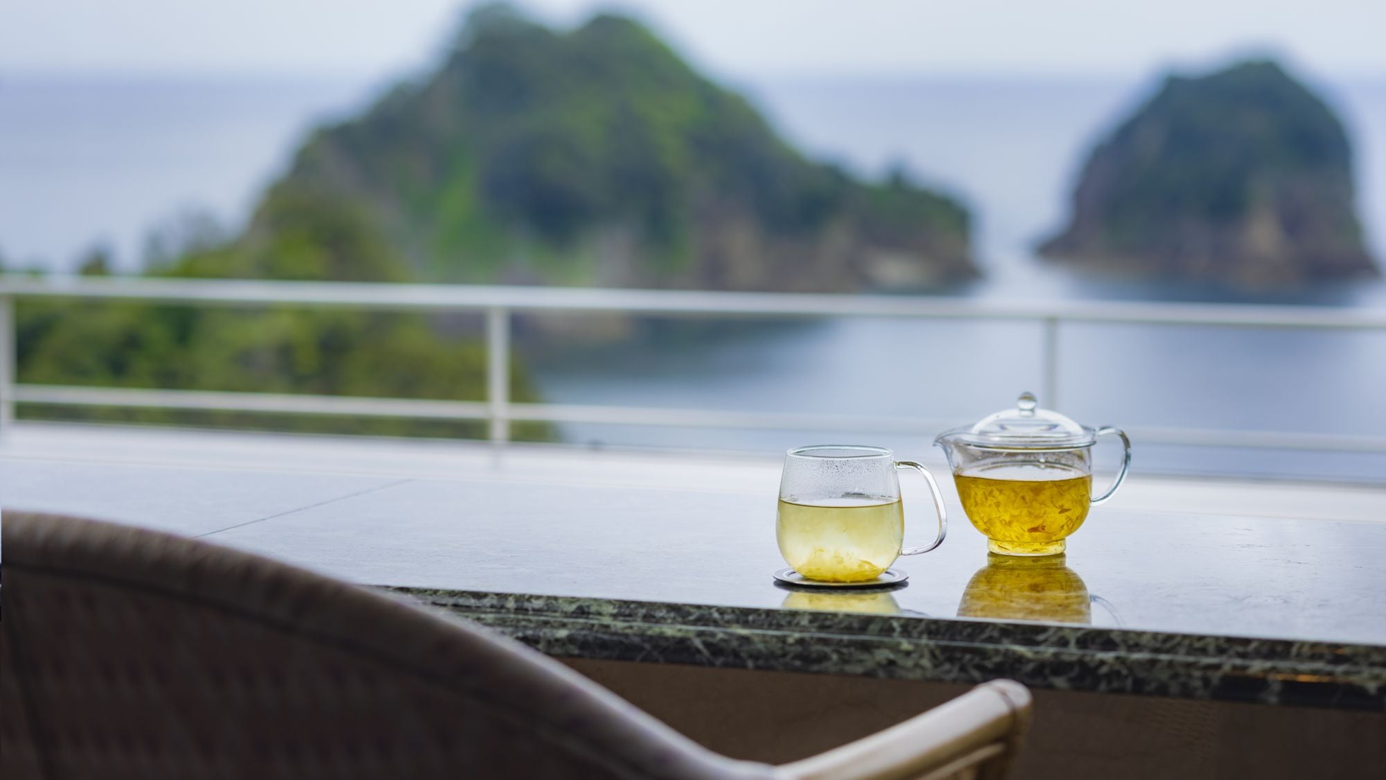 ラウンジフリードリンク