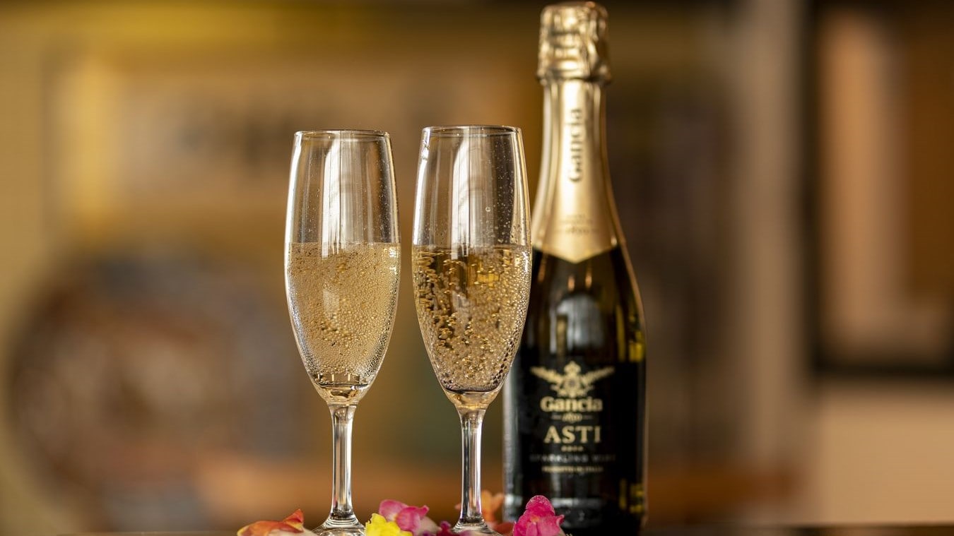Toast with sparkling wine!