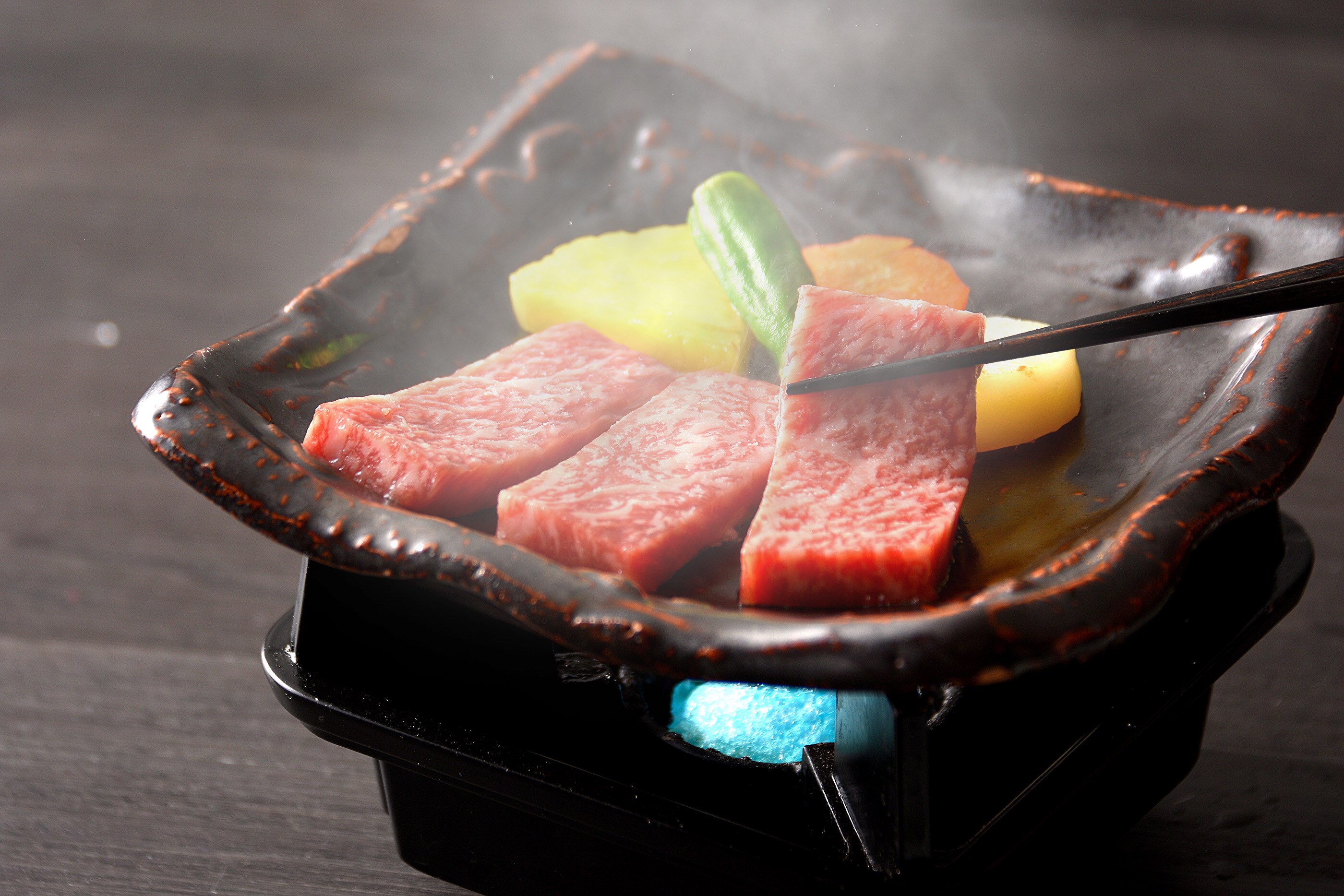 Steak panggang keramik