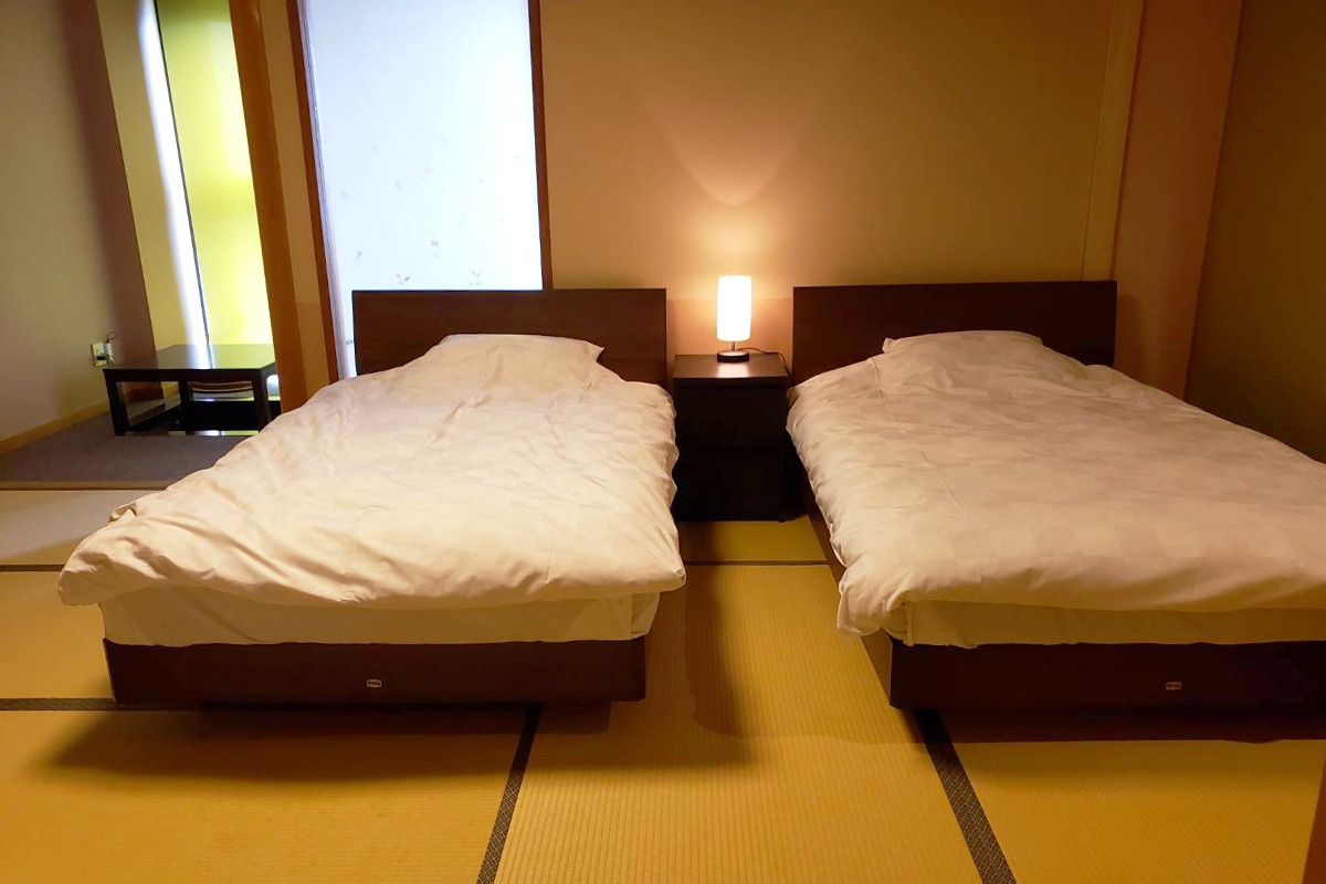 [Japanese-Western style room] 2nd floor to 3rd floor, Japanese-Western style room with panoramic bath
