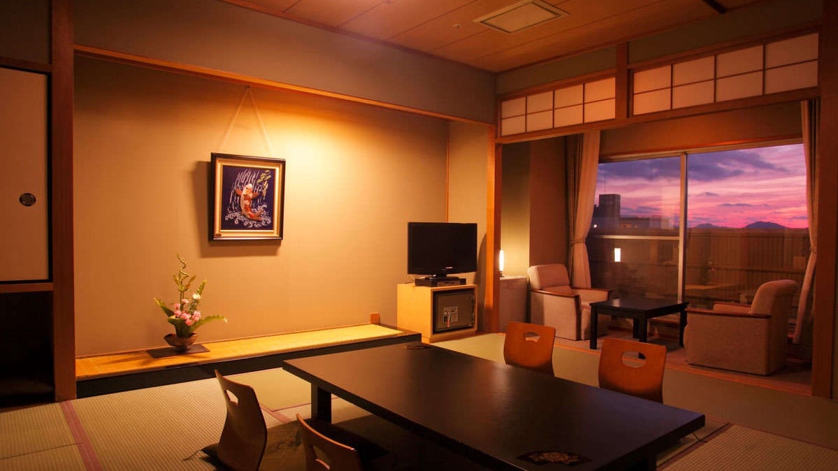 [Japanese-style room 12.5 tatami mats] An example