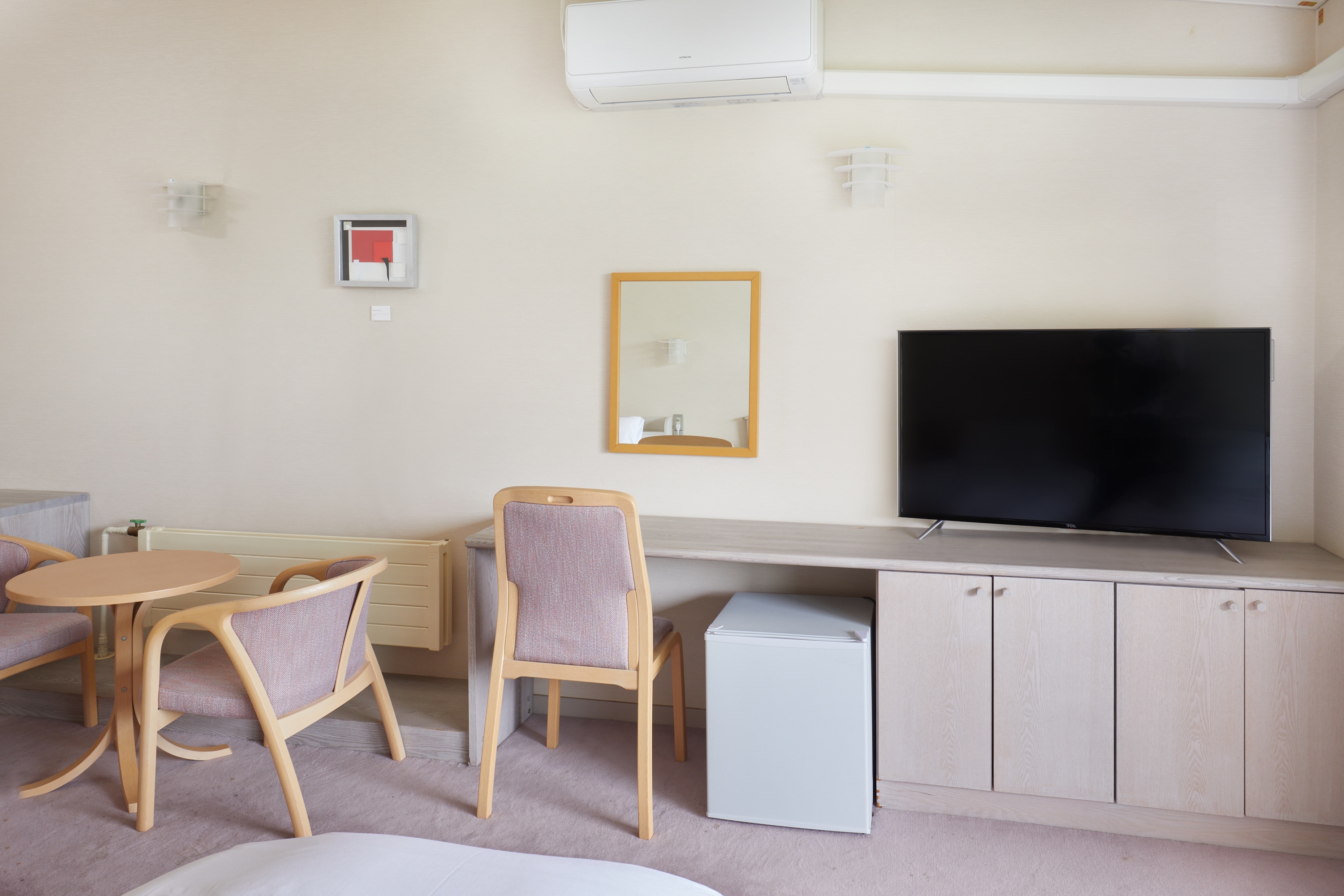 Western-style room (17 m2) (1-4 persons)