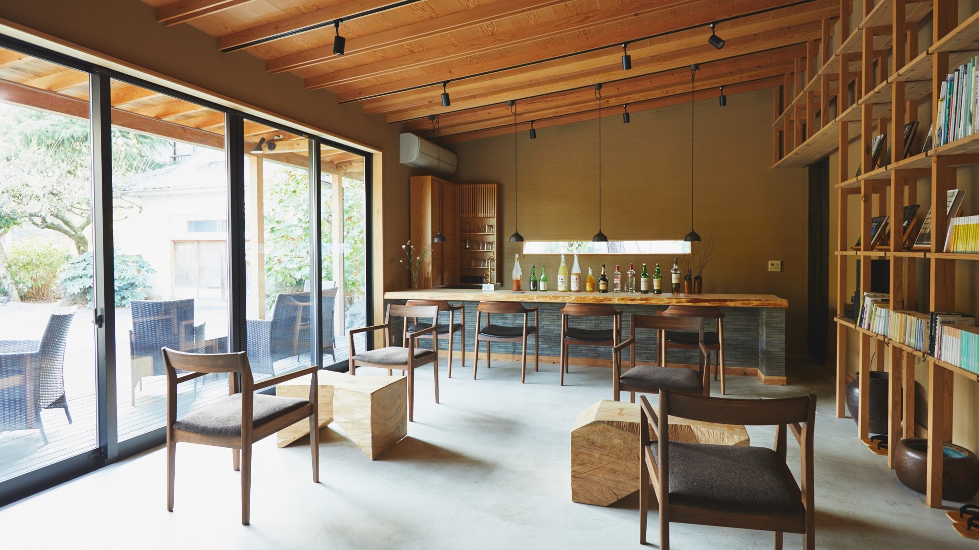 Library&Bar