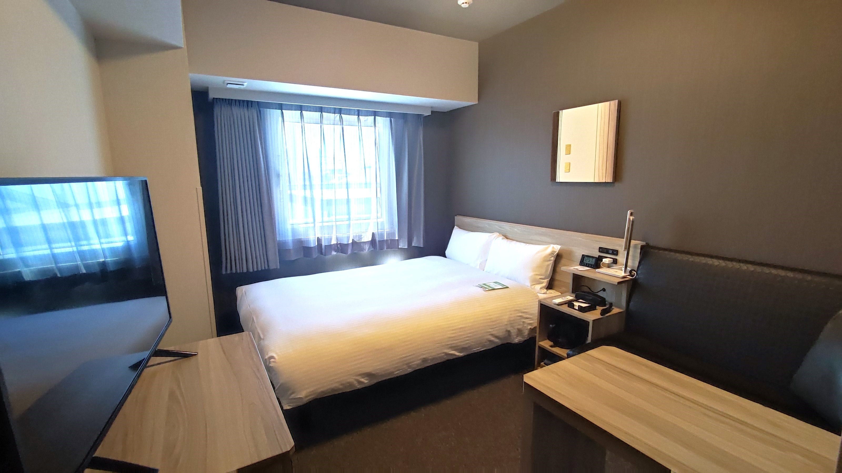 Semi-double room