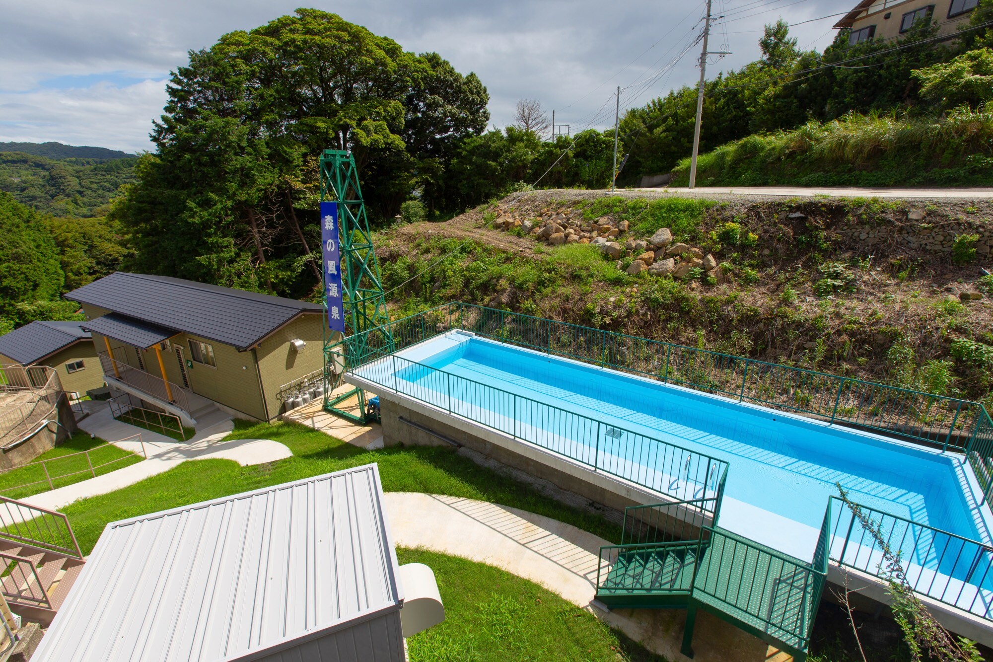 Outdoor hot spring pool available all year round