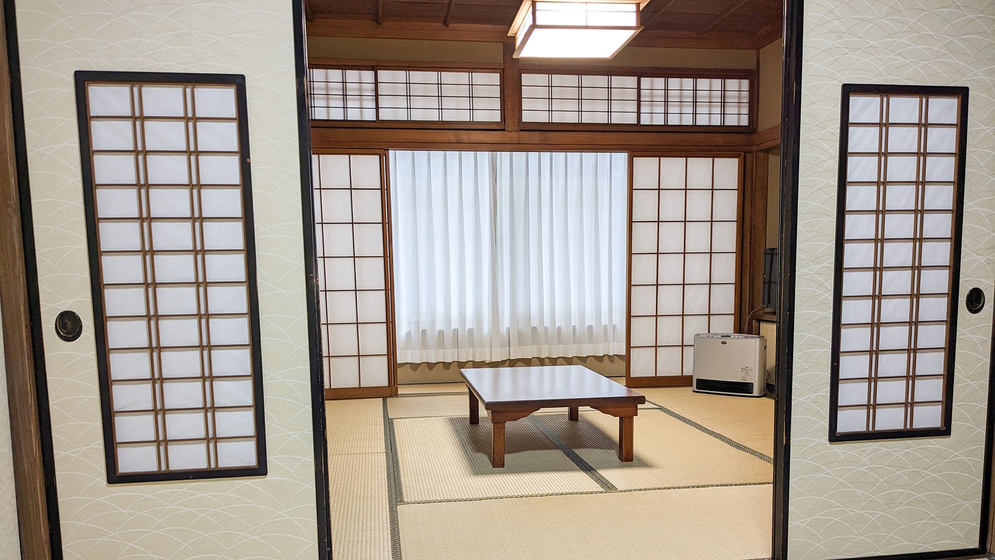 ・[Annex Chitose] After enjoying the hot springs, you can relax in a traditional Japanese-style room.