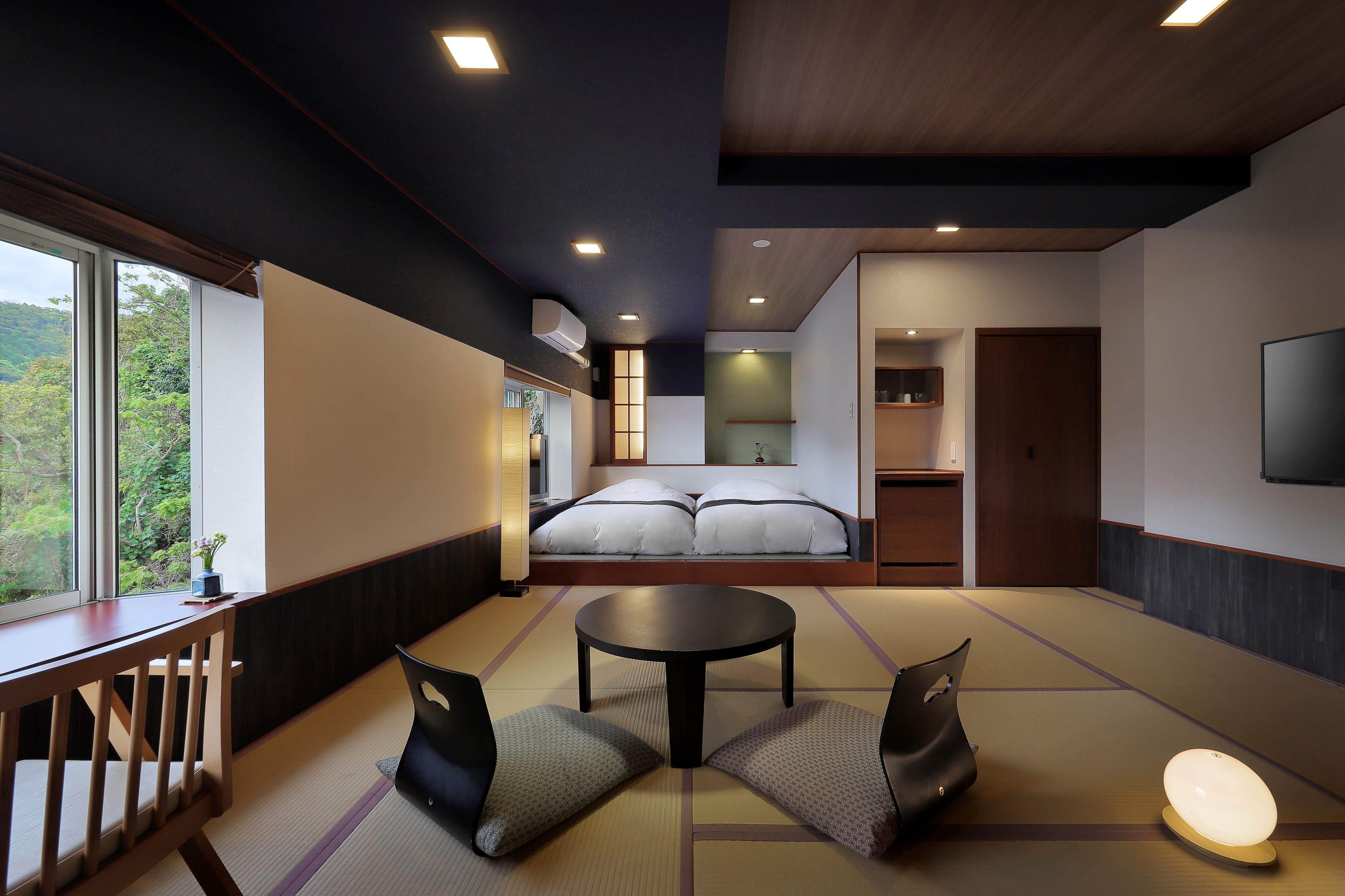 Kamar bergaya Jepang-Barat dengan bilik pancuran hujan di sisi pelabuhan "Umikyo/Umihotaru"