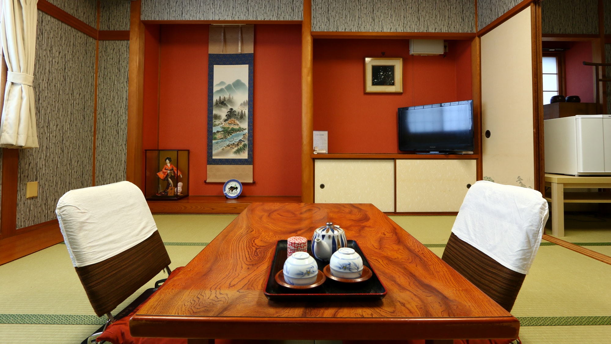 9 tatami mats + 3 tatami mats Japanese style room