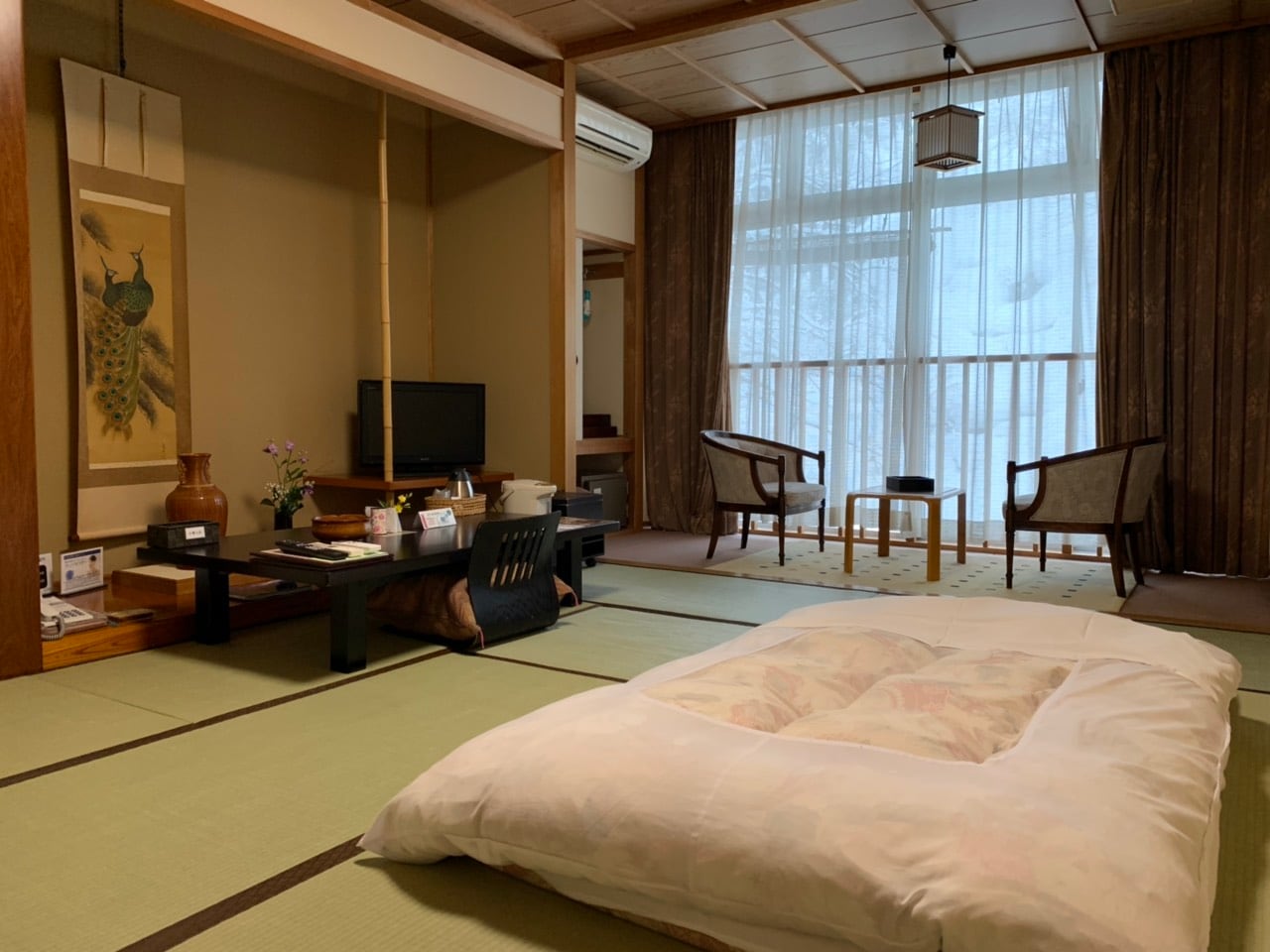Japanese-style room 10 tatami mats◆Kobushi